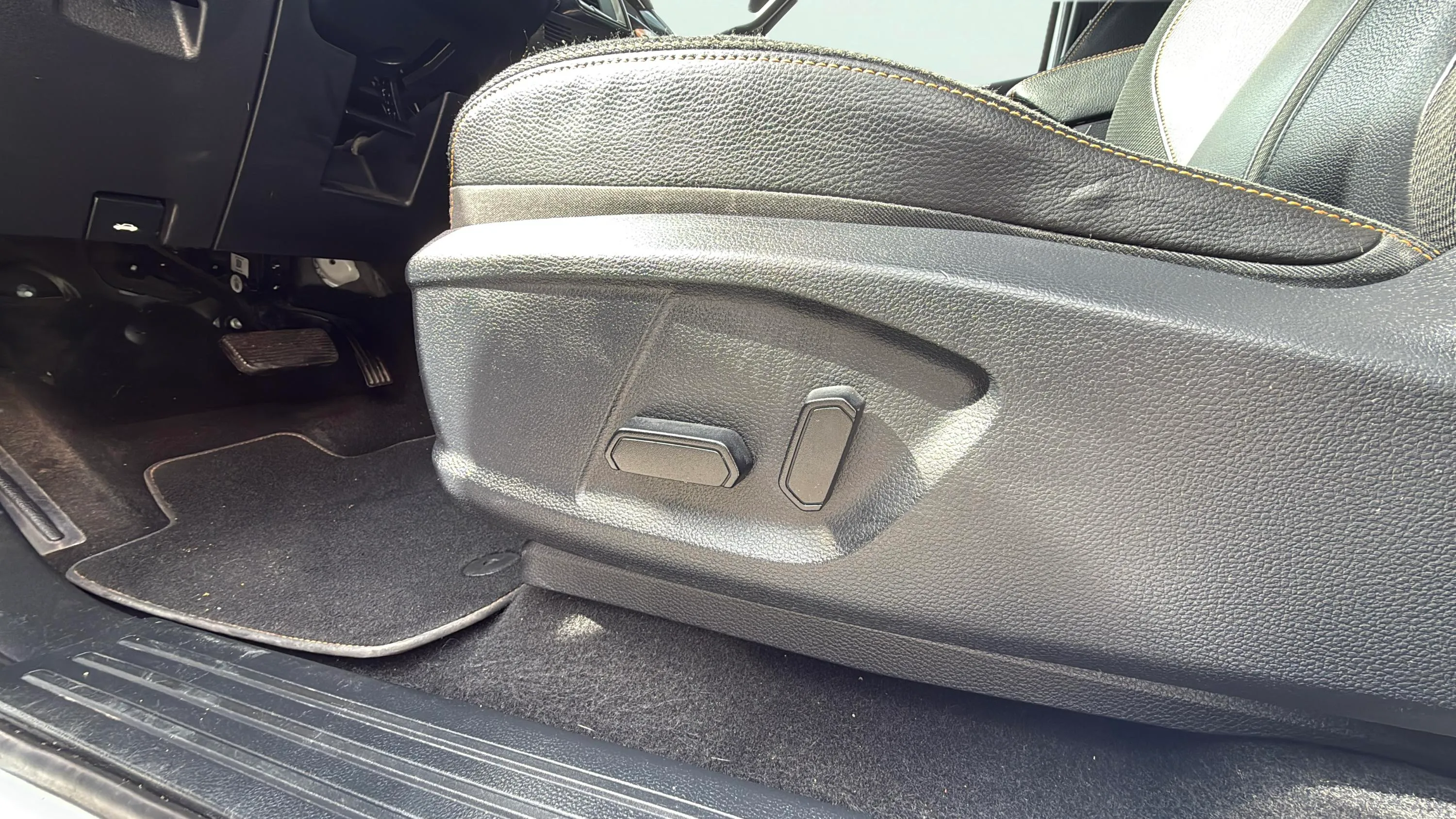 Ford Ranger 2.0 Ecobl 4x4 Dob Cab Wildtrack - foto 21