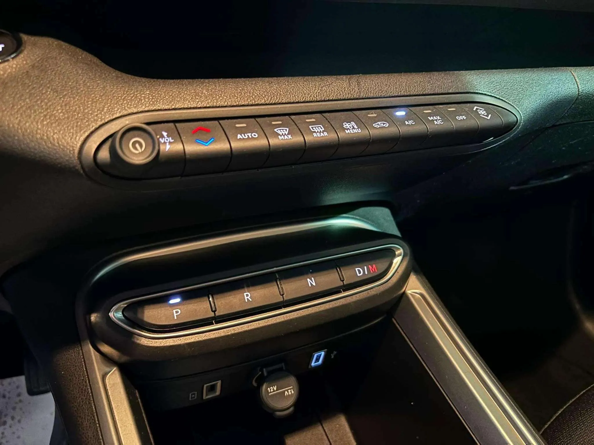 Jeep Avenger 1.2 eHybrid Altitude - foto 13