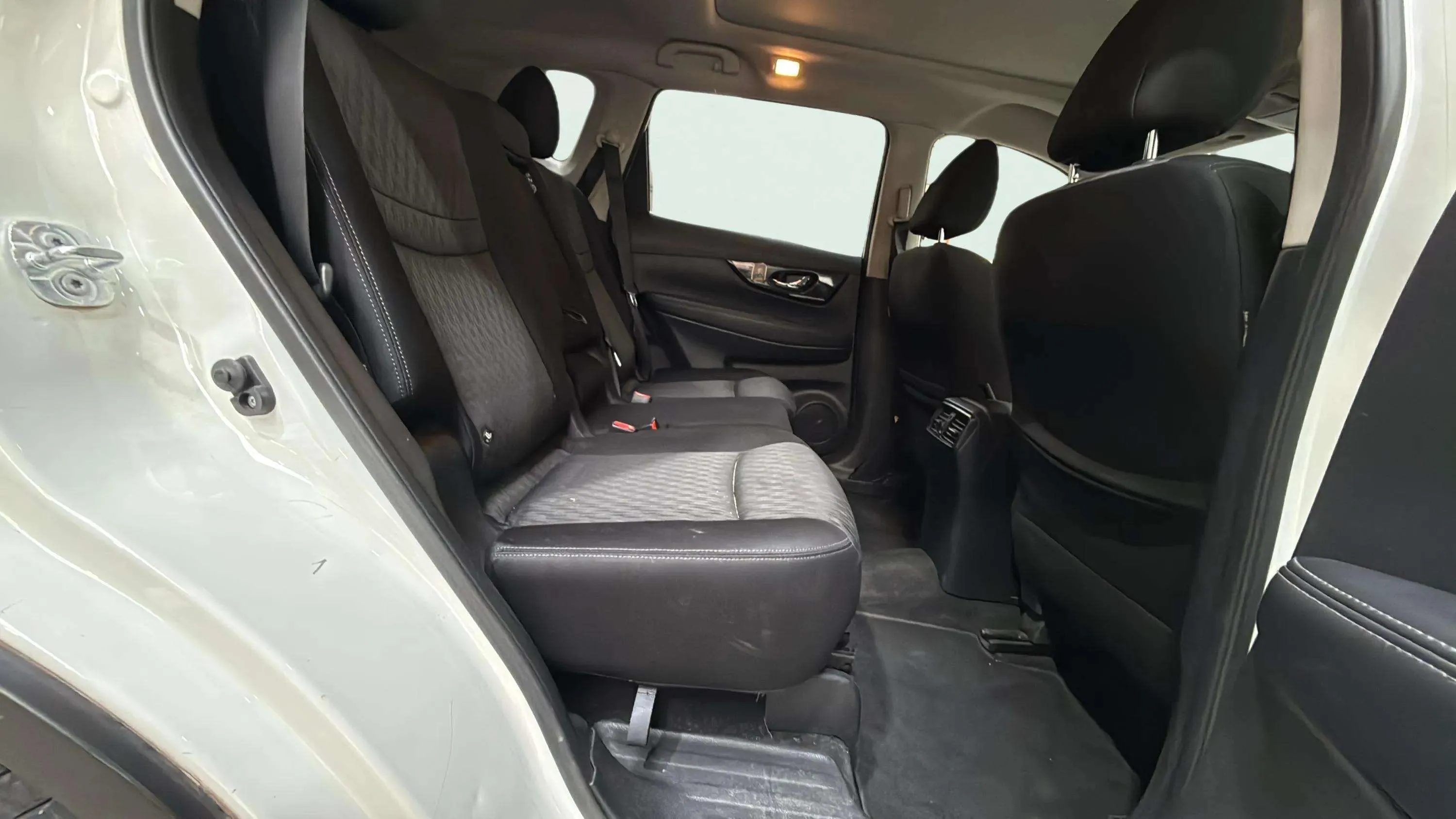 Nissan X-Trail 1.6 DIG-T Tekna - foto 14