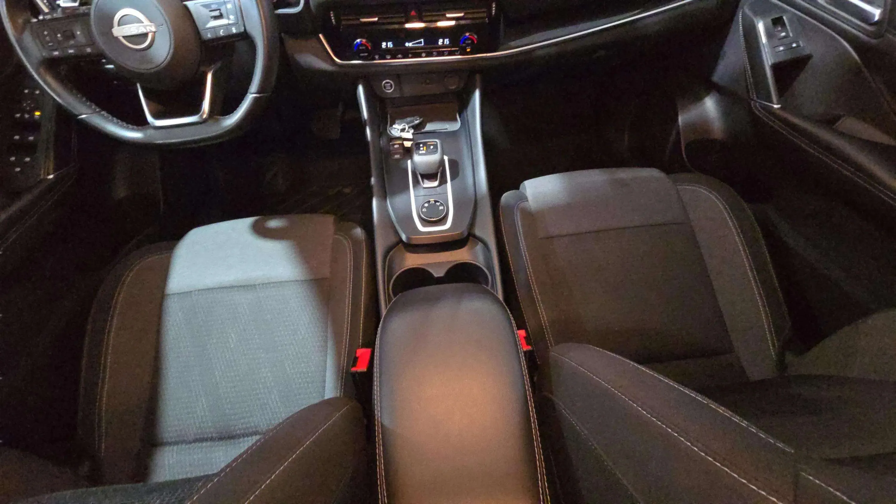 Nissan Qashqai DIG-T mHEV Xtronic 4x4 N-Connecta - foto 26