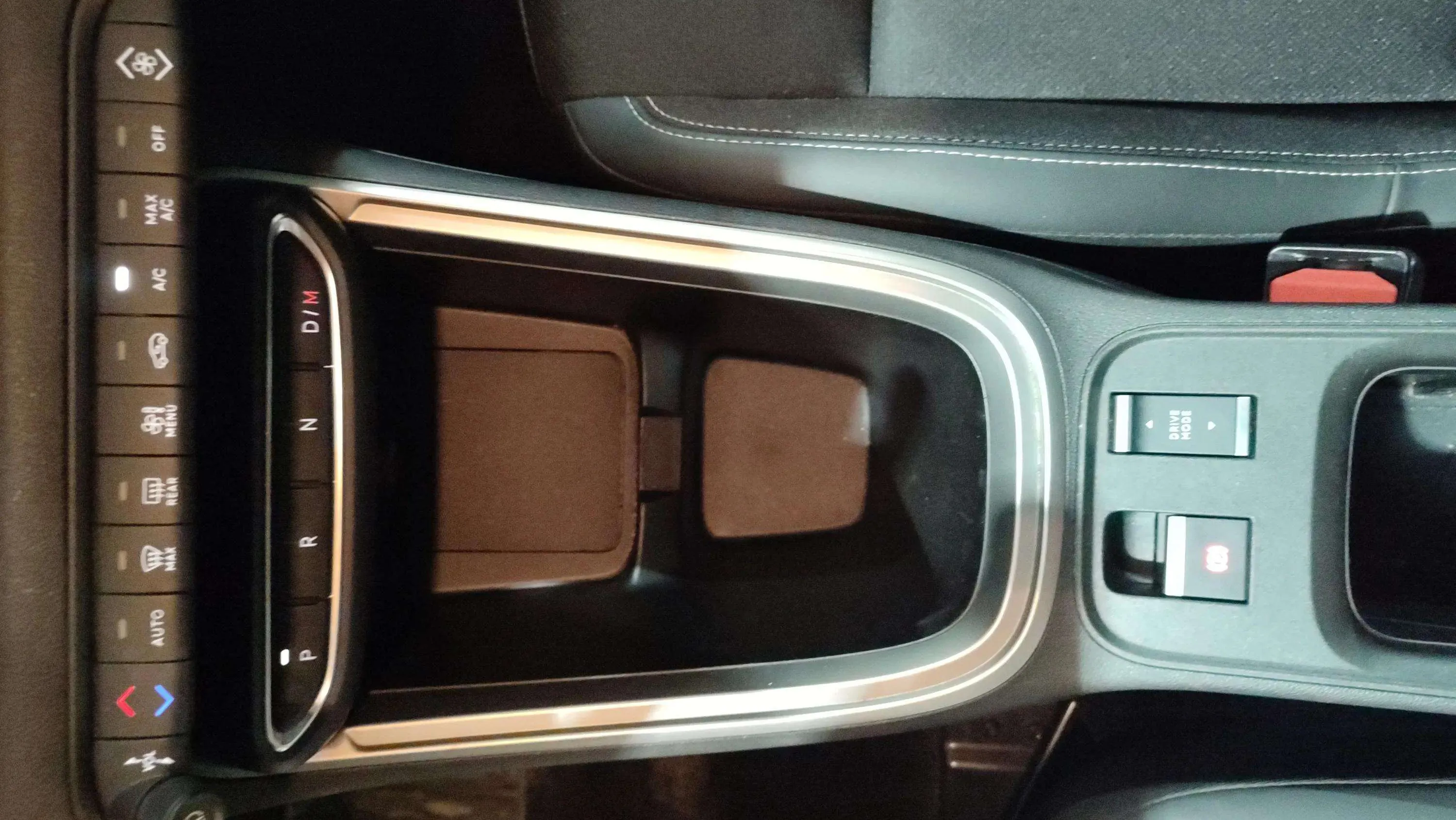 Jeep Avenger 1.2 eHybrid Altitude - foto 18
