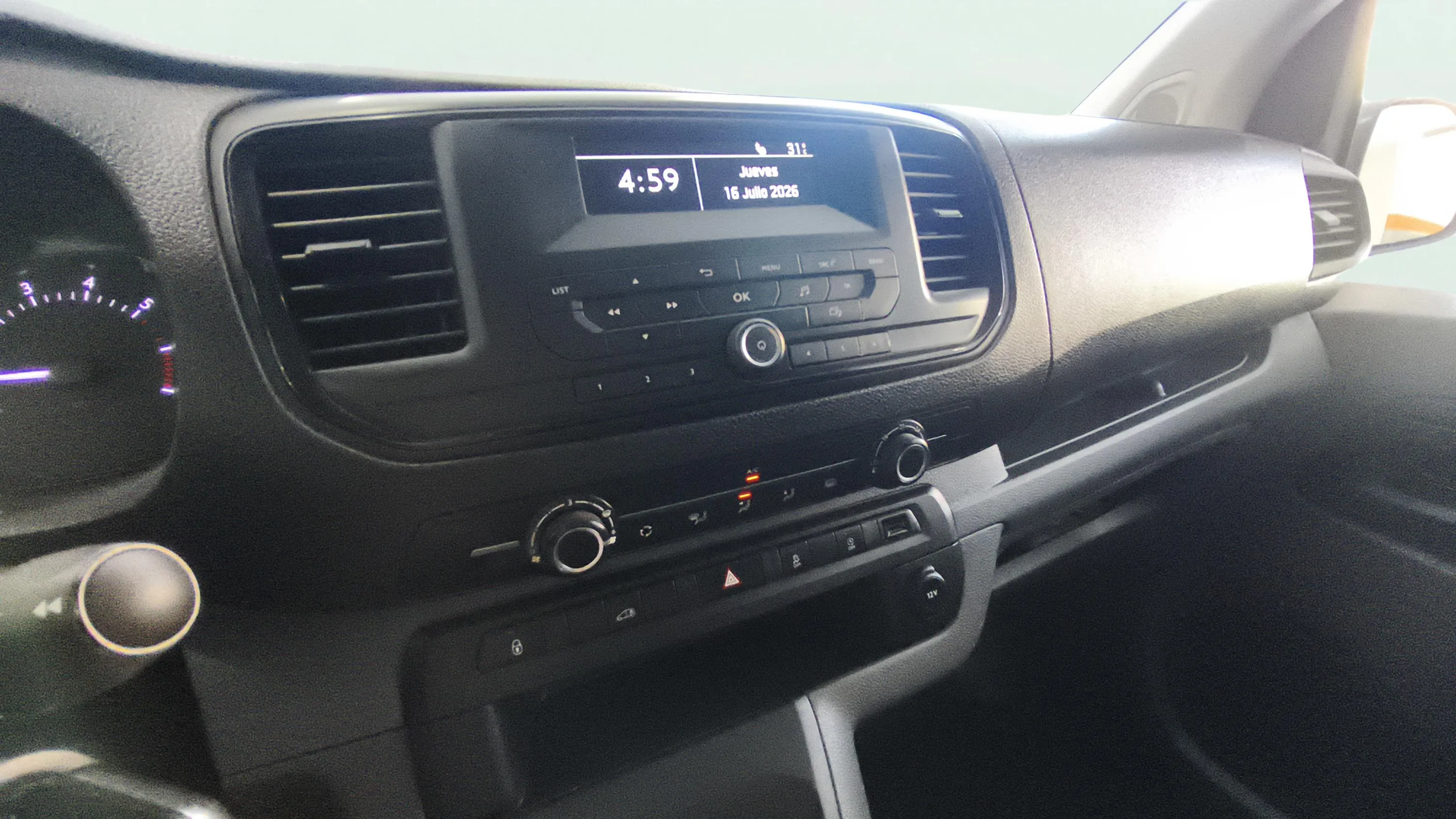 Peugeot Expert Furgón Premium 1.5 BlueHDi 100 Compact - foto 17