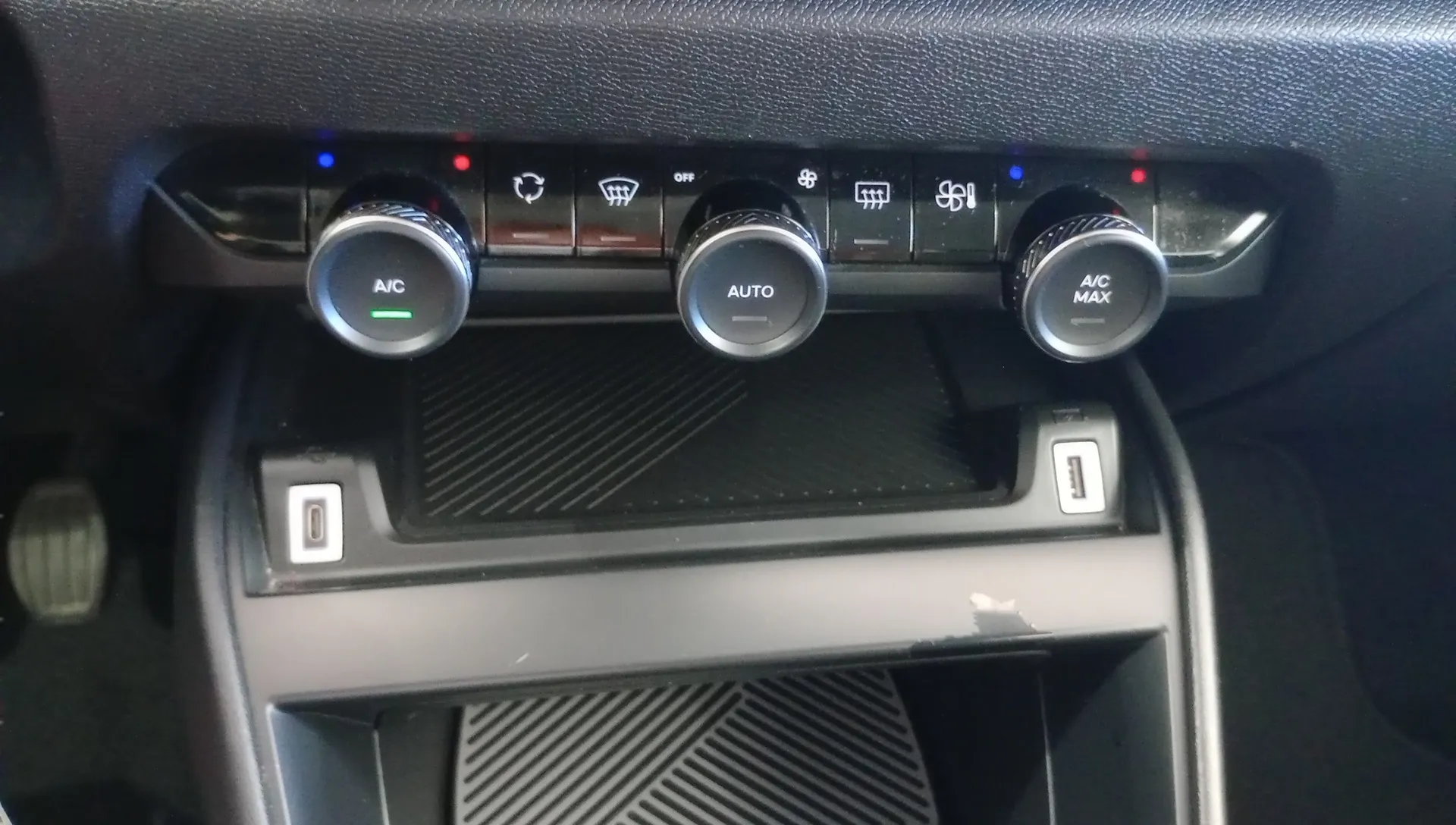 Citroën C4 BlueHDi 110 Feel - foto 23