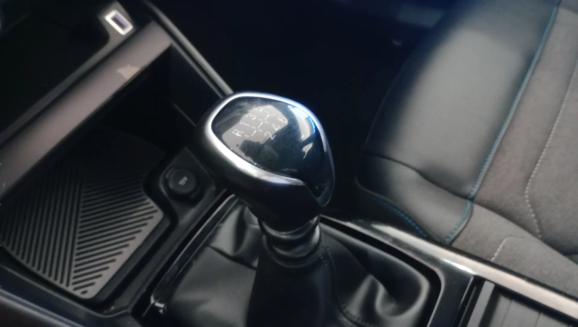 Citroën C4 BlueHDi 110 Feel - foto 15