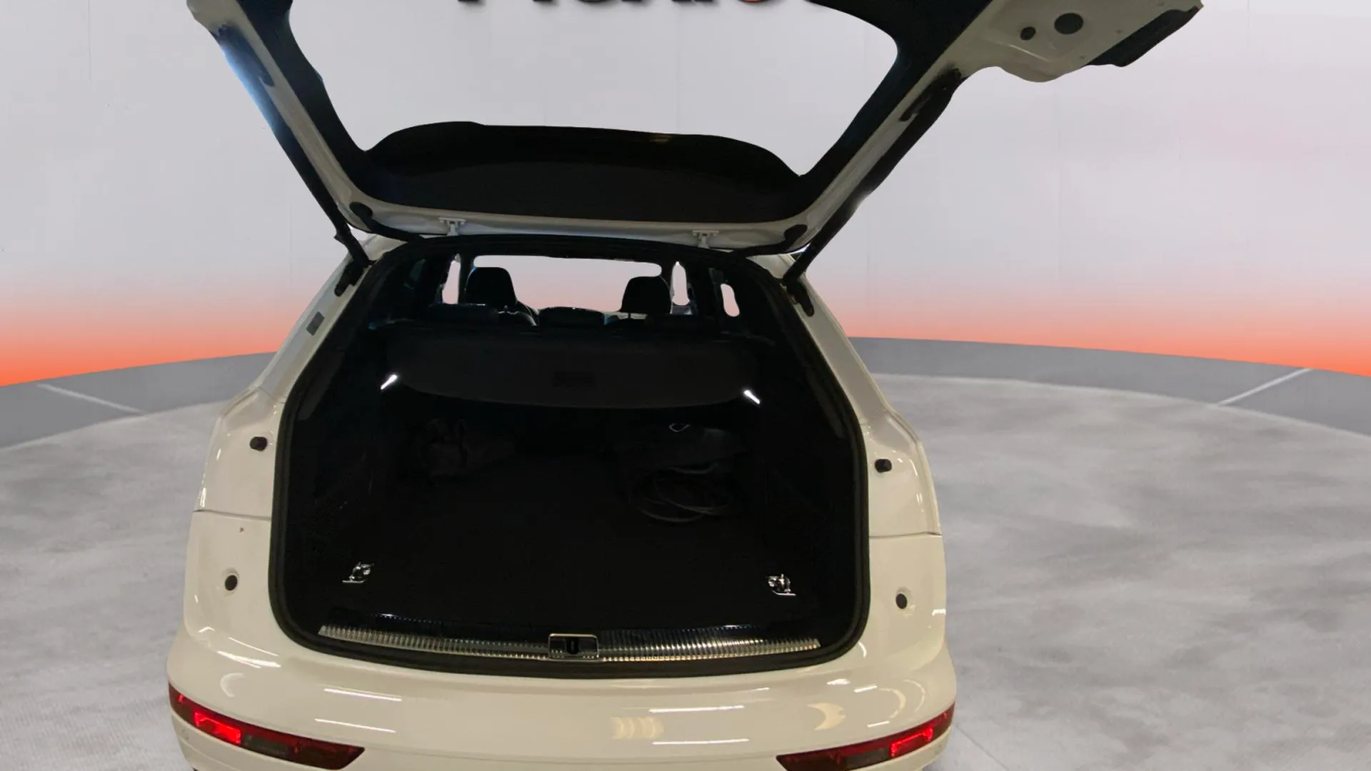 Audi Q5 Black Line 50 TFSI e quattro - foto 13