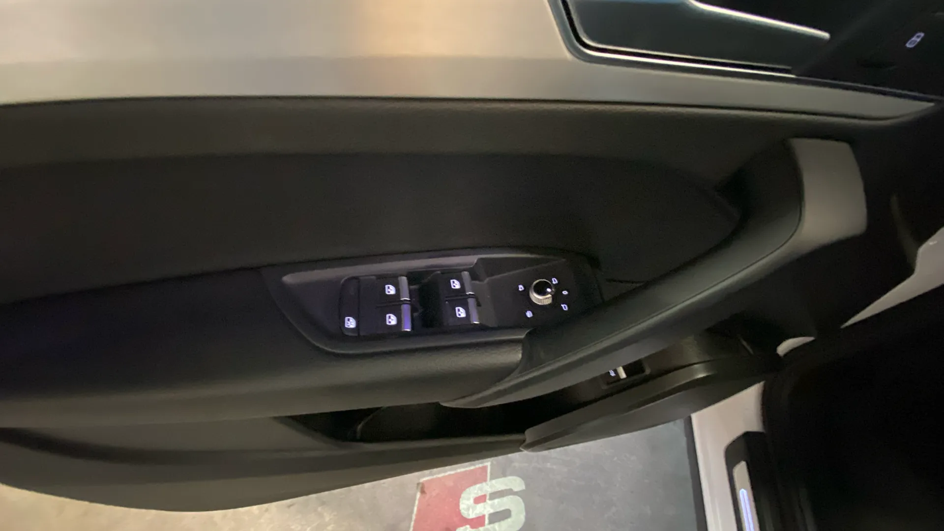 Audi Q5 Black Line 50 TFSI e quattro - foto 18