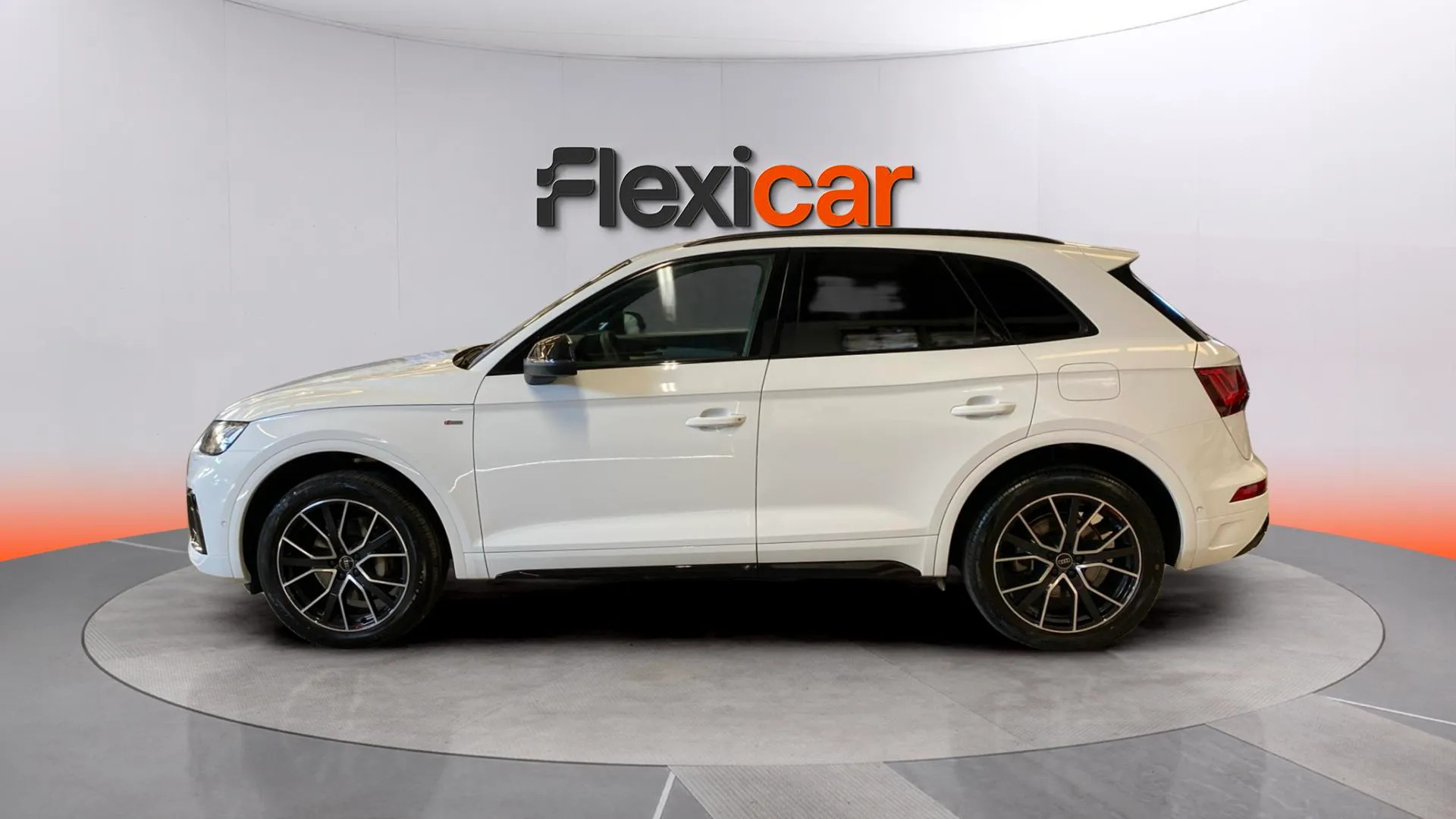 Audi Q5 Black Line 50 TFSI e quattro - foto 5