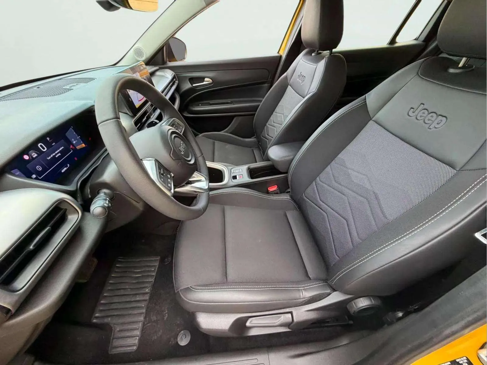 Jeep Avenger 1.2 eHybrid Altitude - foto 10