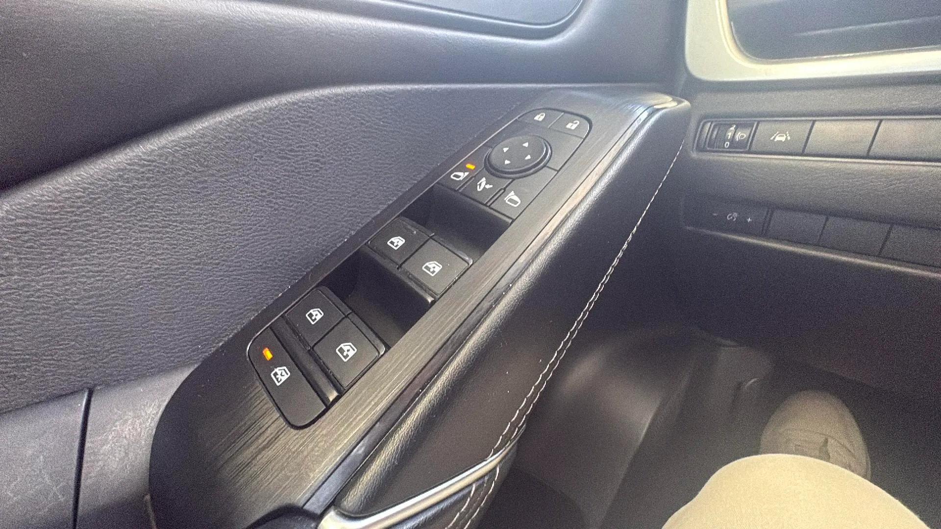 Nissan Qashqai E-POWER N-Connecta - foto 17
