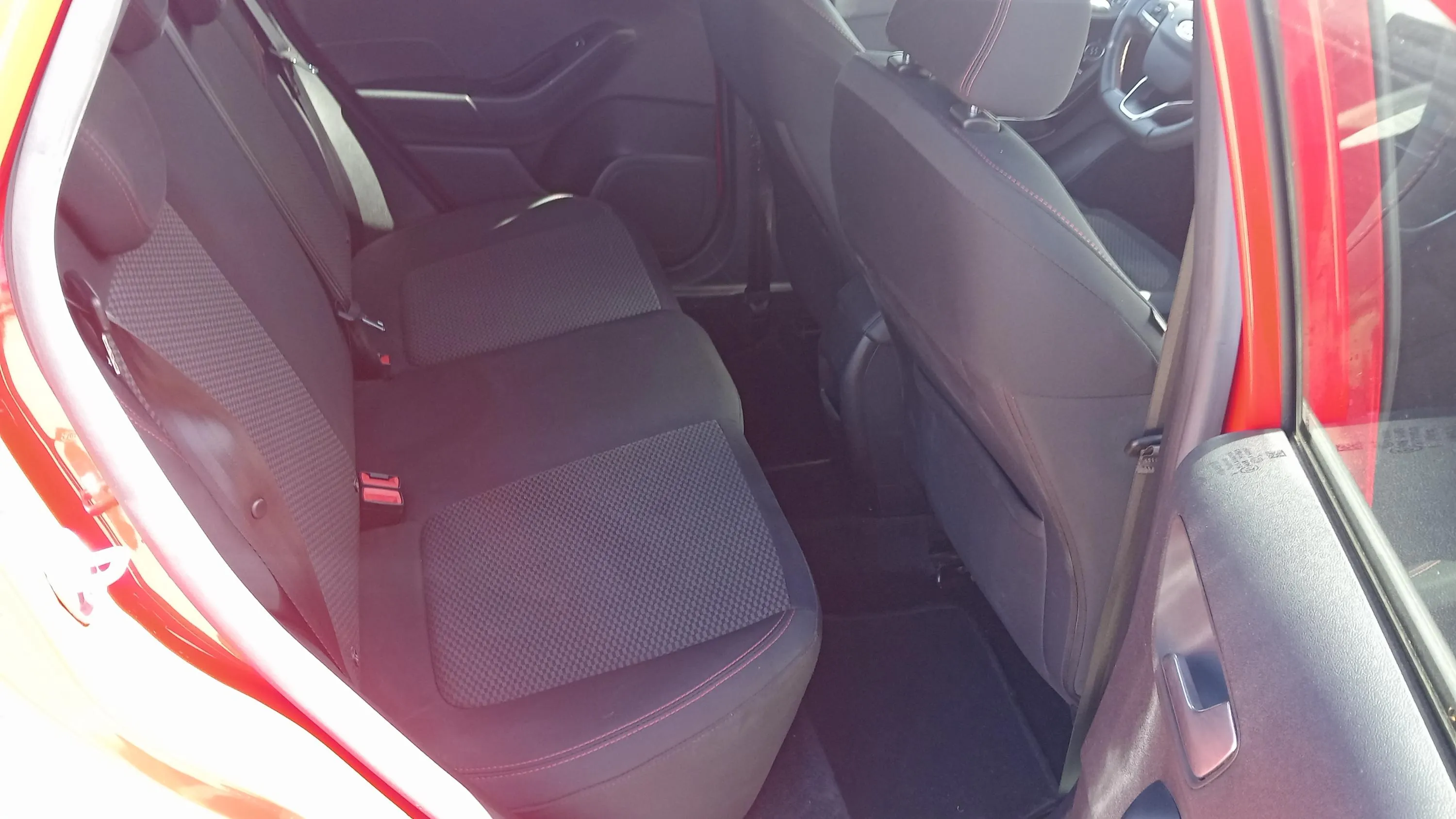 Ford Fiesta 1.0 EcoBoost MHEV ST-Line - foto 17