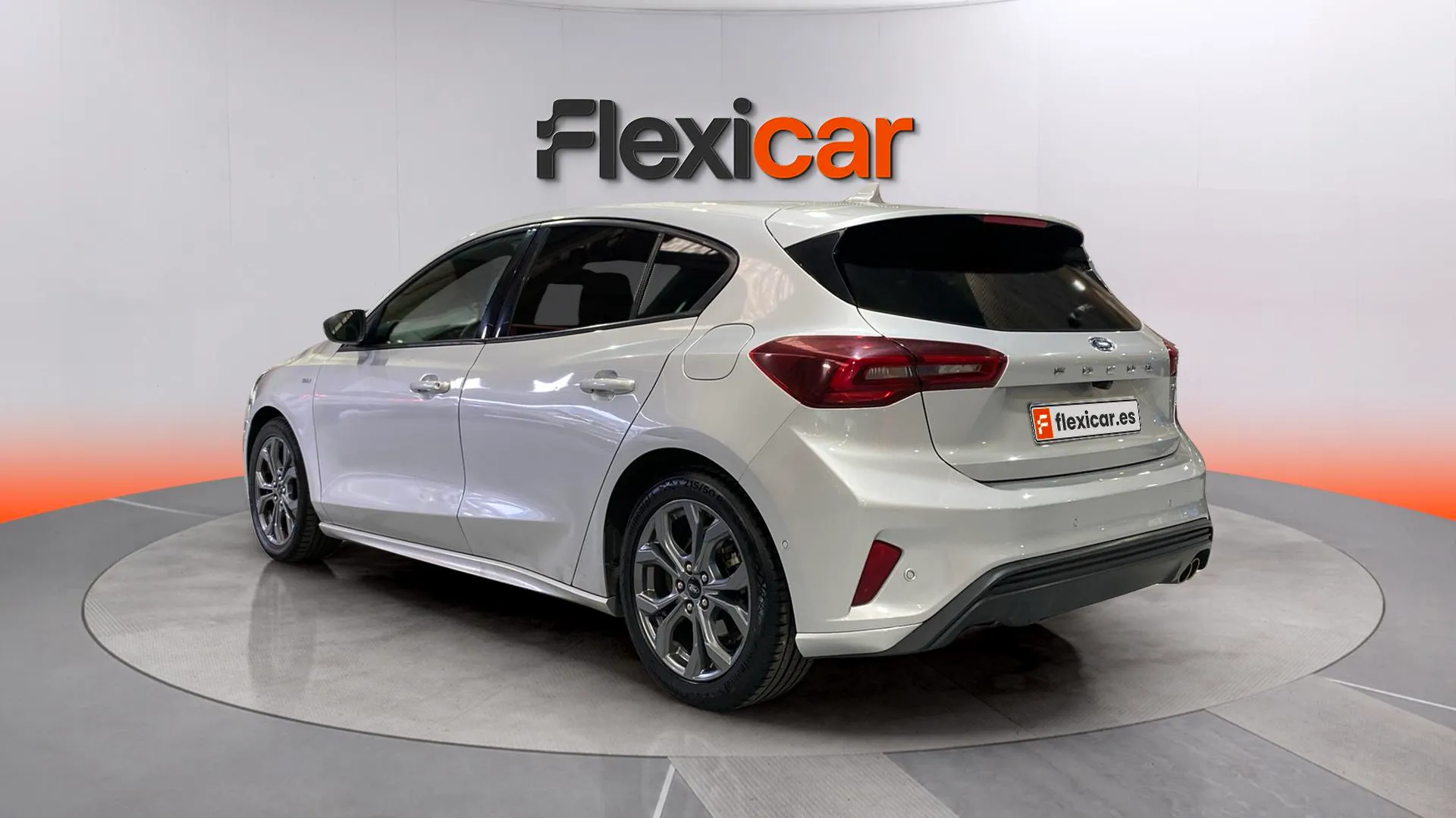 Ford Focus 1.0 EcoBoost MHEV ST-Line - foto 6
