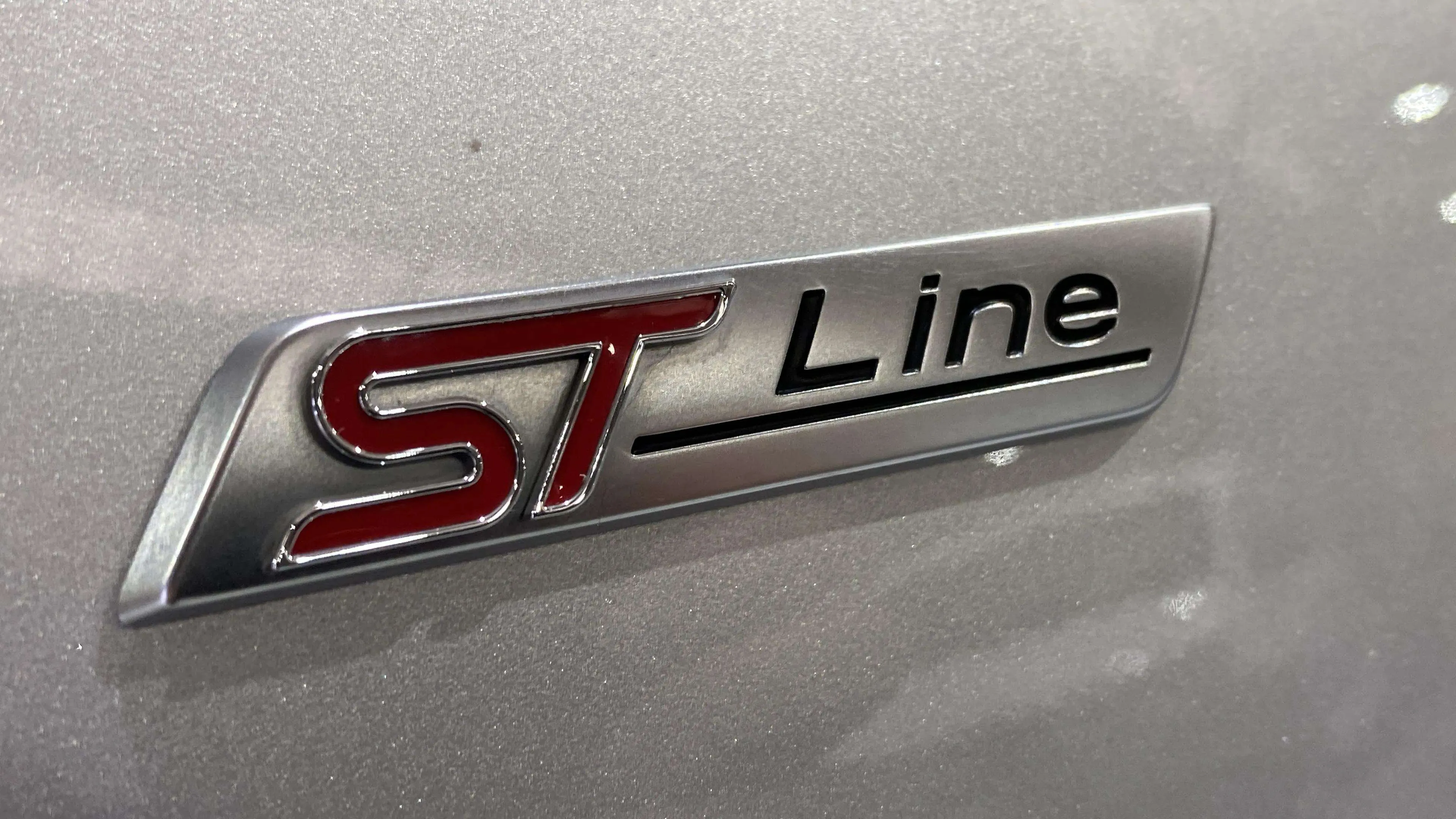 Ford Focus 1.0 EcoBoost MHEV ST-Line - foto 32