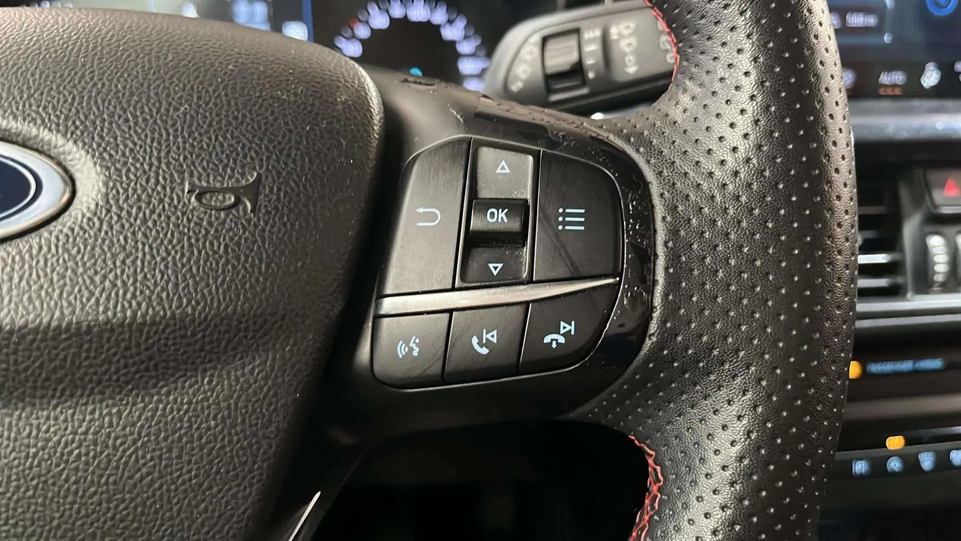 Ford Focus 1.0 EcoBoost MHEV ST-Line Style SIP SB - foto 22