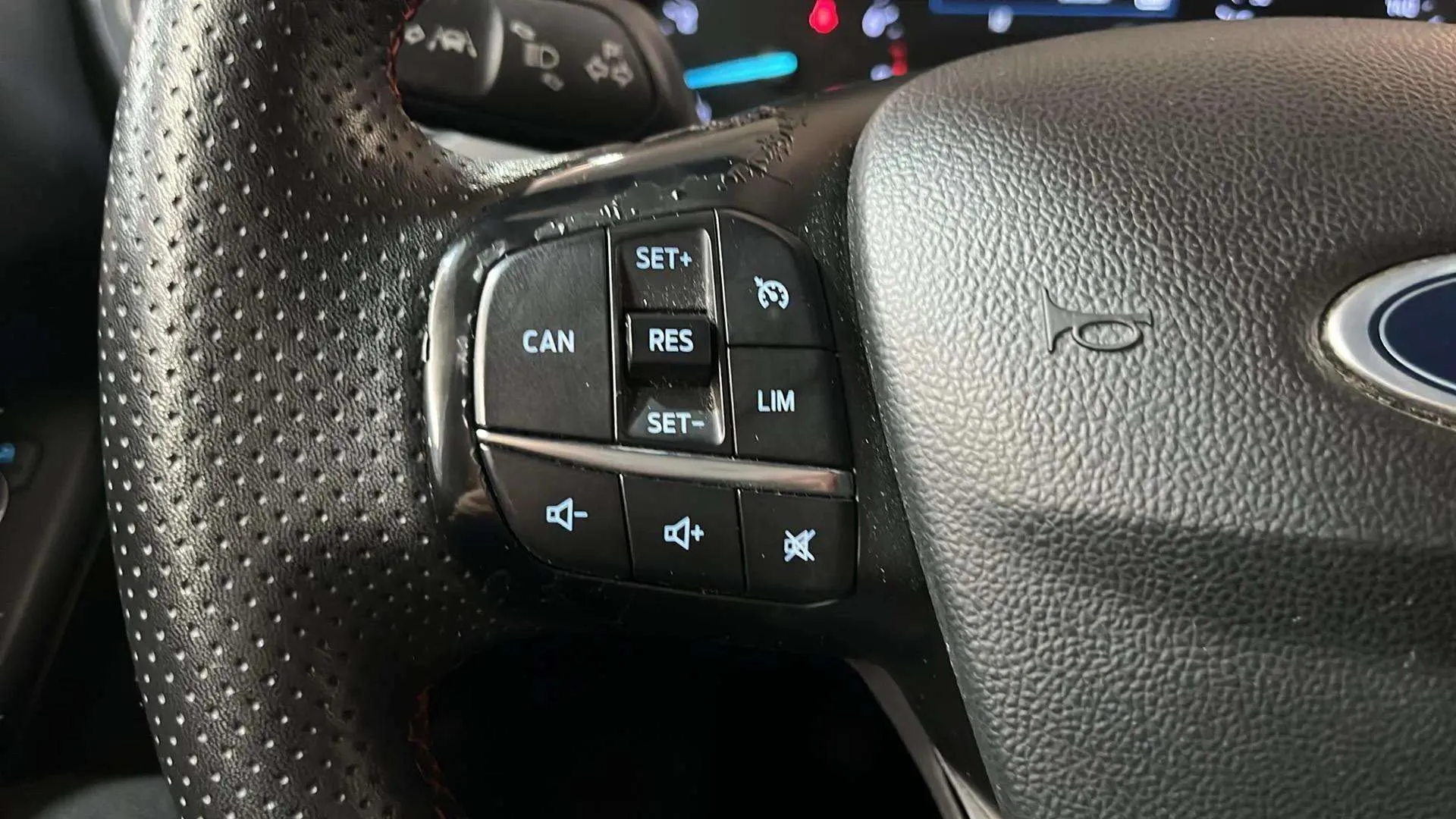 Ford Focus 1.0 EcoBoost MHEV ST-Line Style SIP SB - foto 21
