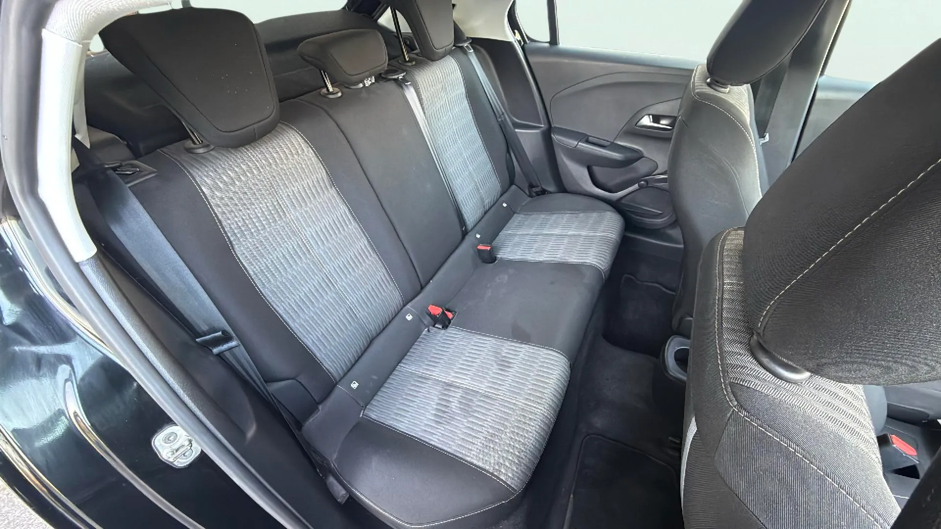 Opel Corsa 1.2 XEL Edition - foto 12
