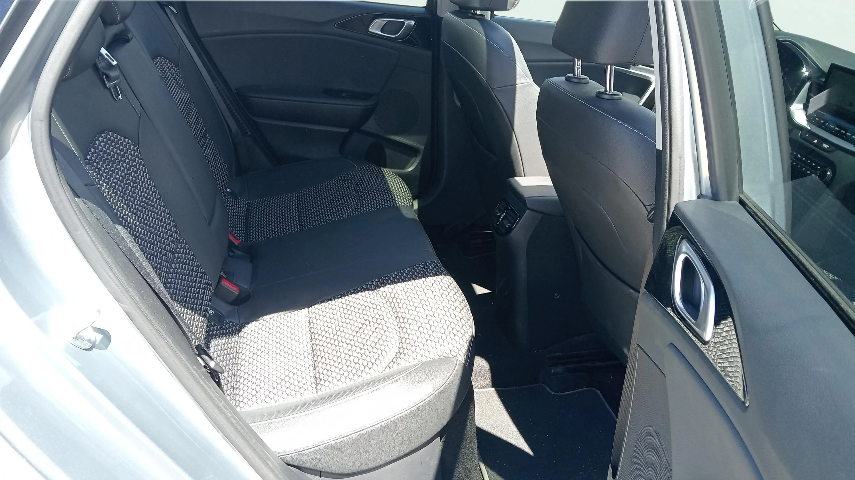 Kia Ceed Tourer 1.6 GDi PHEV eDrive - foto 16