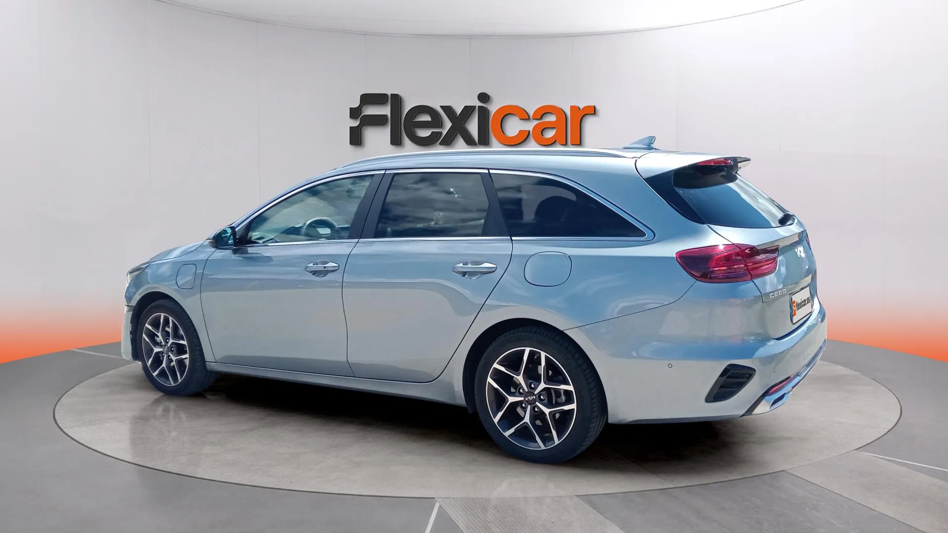 Kia Ceed Tourer 1.6 GDi PHEV eDrive - foto 7