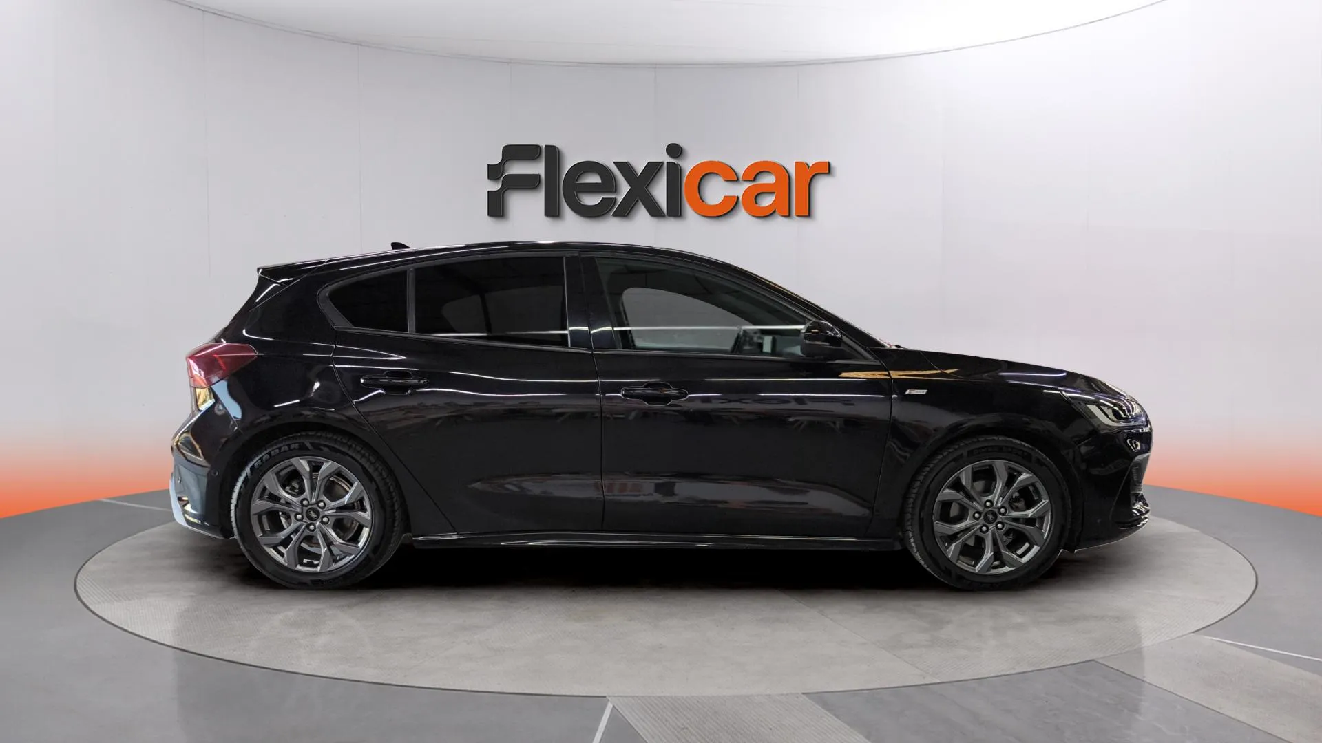 Ford Focus 1.0 EcoBoost MHEV ST-Line - foto 3