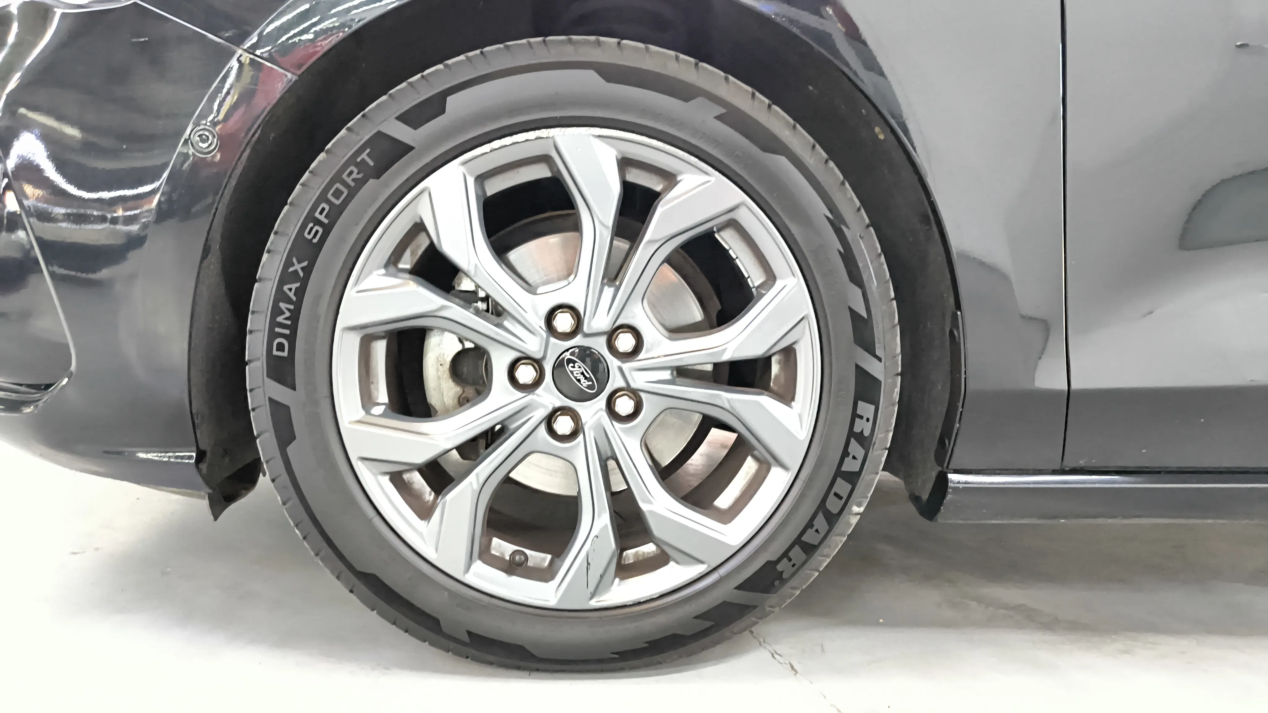 Ford Focus 1.0 EcoBoost MHEV ST-Line - foto 23
