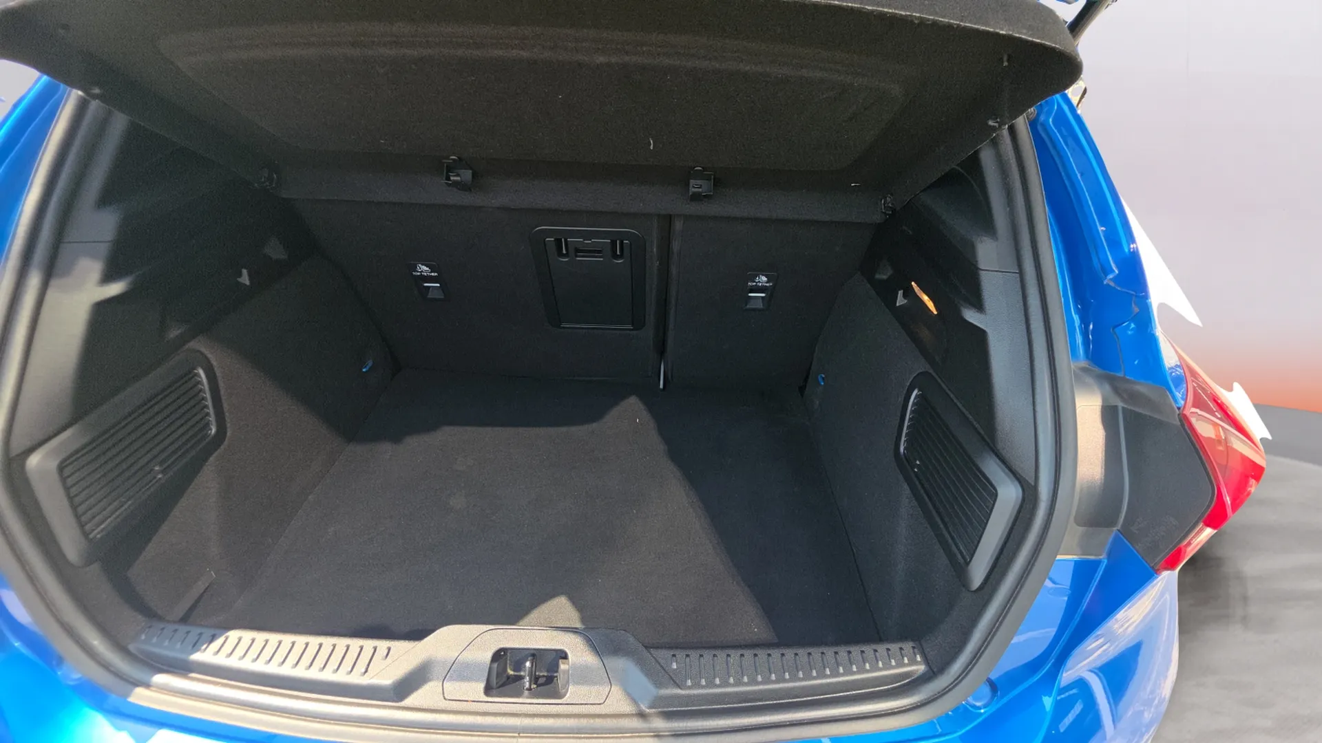 Ford Focus 1.0 EcoBoost MHEV ST-Line Design SIP - foto 9