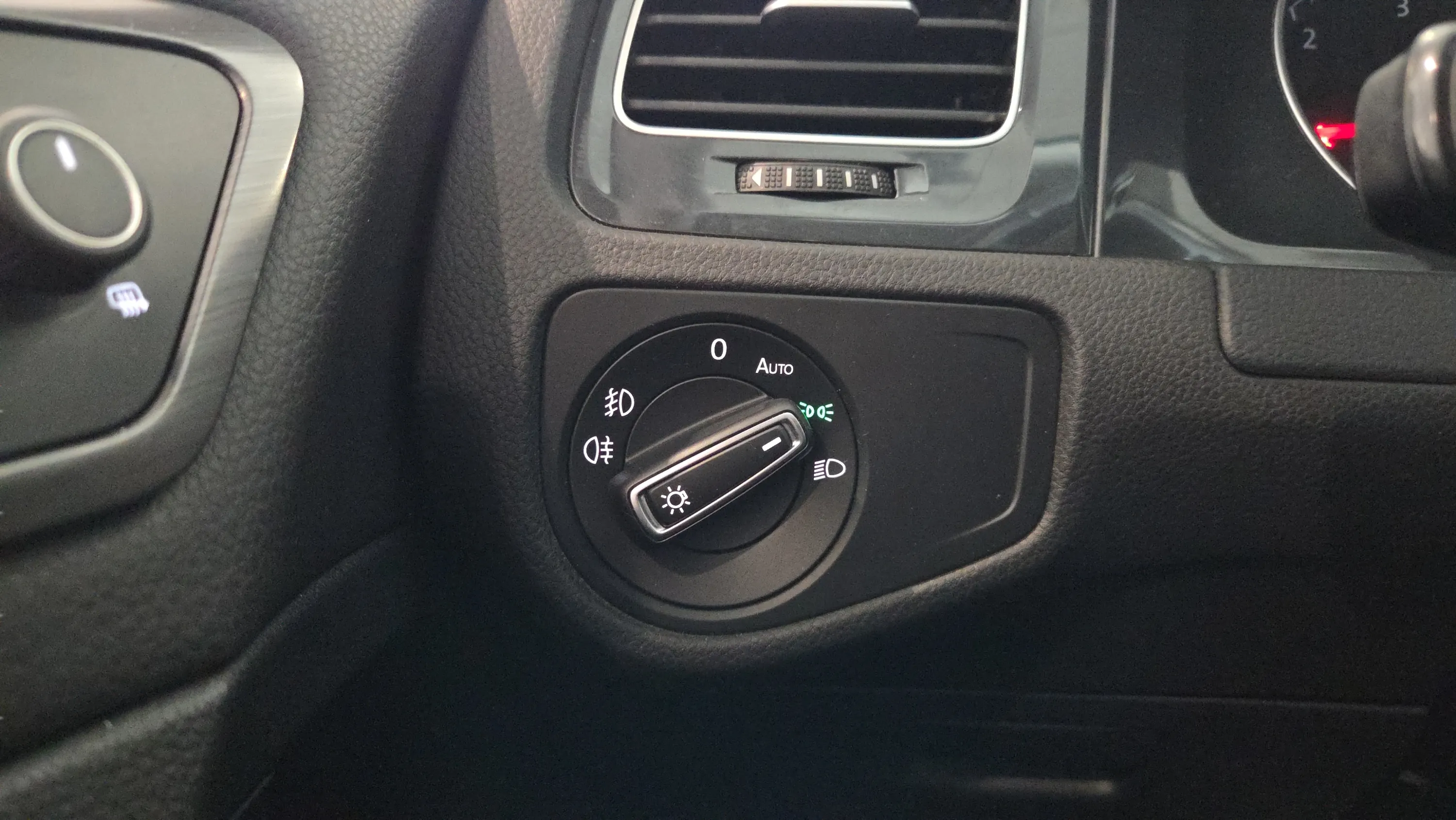 Volkswagen Golf Advance 1.6 TDI DSG - foto 15