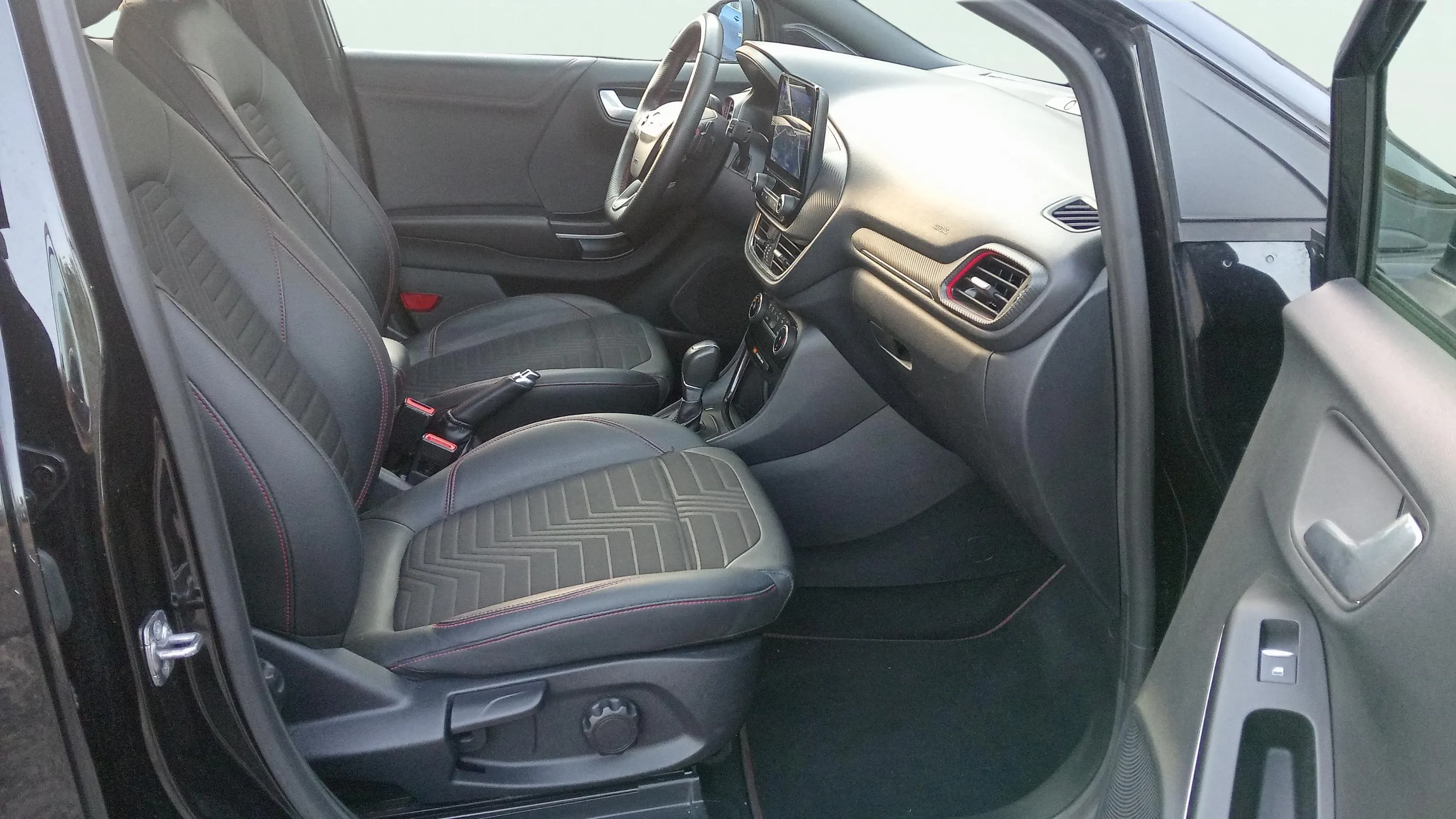 Ford Puma 1.0 EcoBoost ST-Line MHEV - foto 17