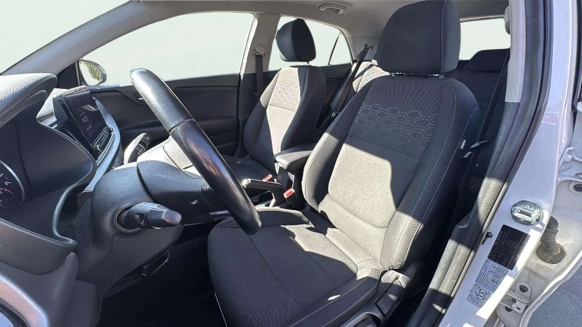 Kia Rio 1.0 T-GDi MHEV iMT Concept - foto 9