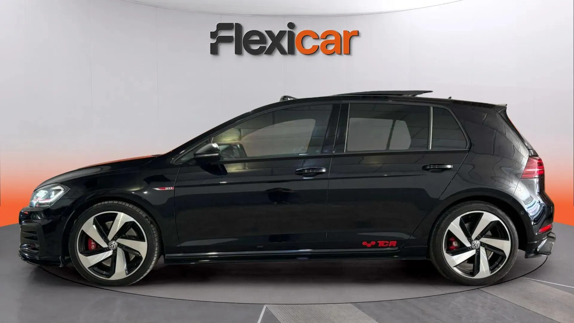 Volkswagen Golf GTI TCR 2.0 TSI DSG - foto 3