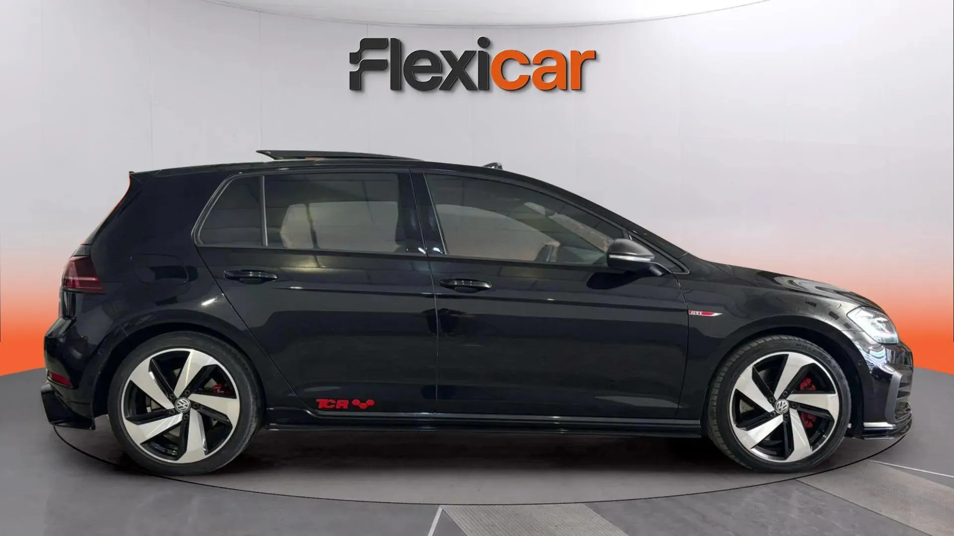 Volkswagen Golf GTI TCR 2.0 TSI DSG - foto 5