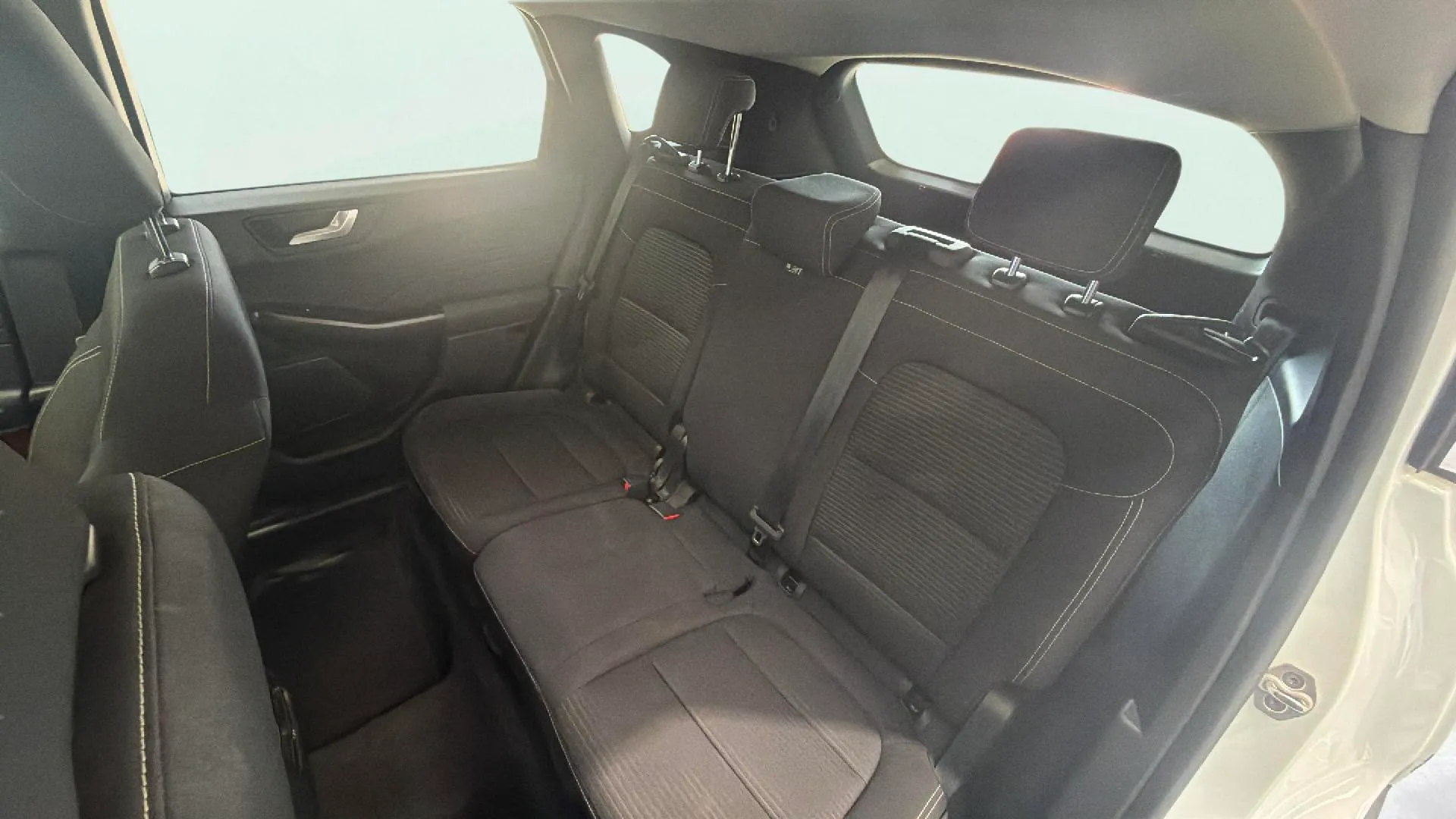 Ford Kuga ST-Line 1.5T EcoBoost - foto 21