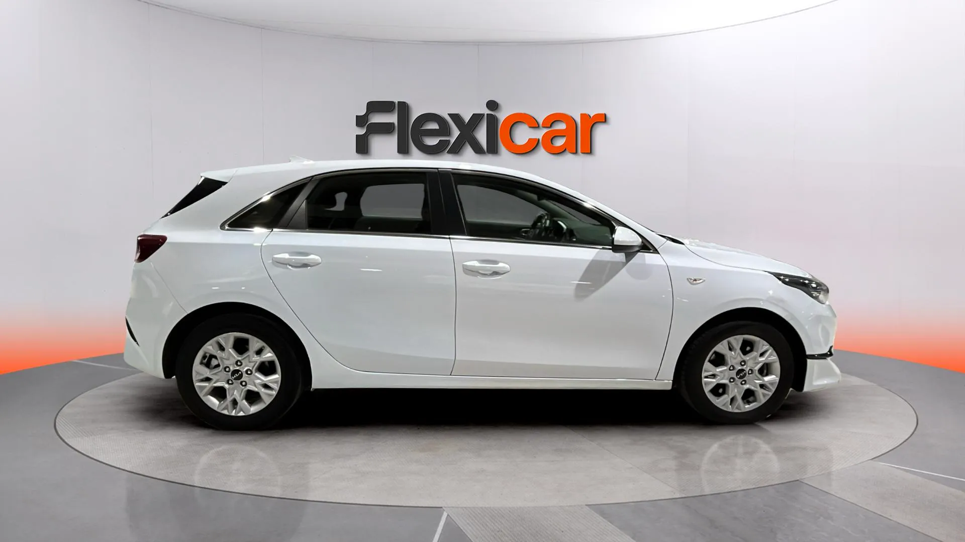 Kia Ceed 1.6 MHEV Tech DCT - foto 5
