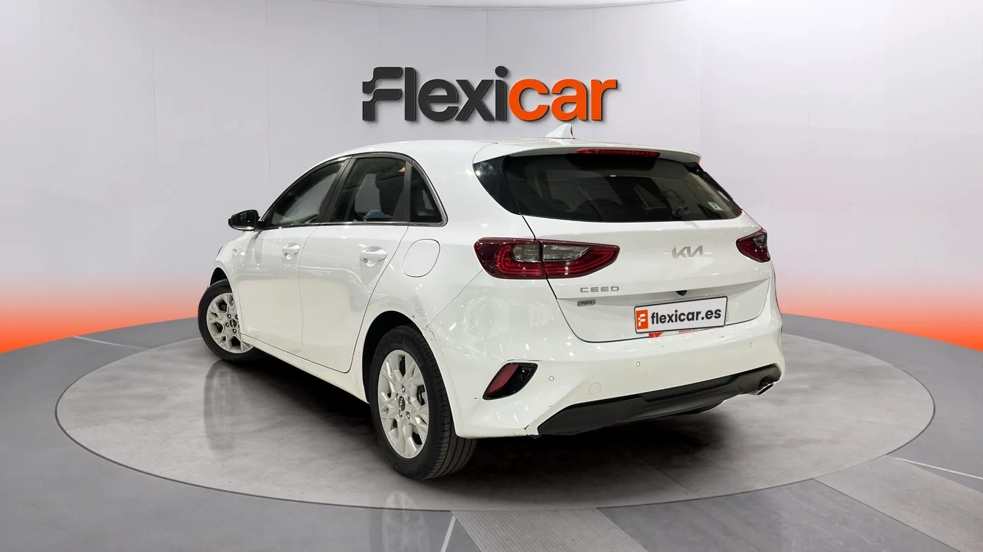 Kia Ceed 1.6 MHEV Tech DCT - foto 6