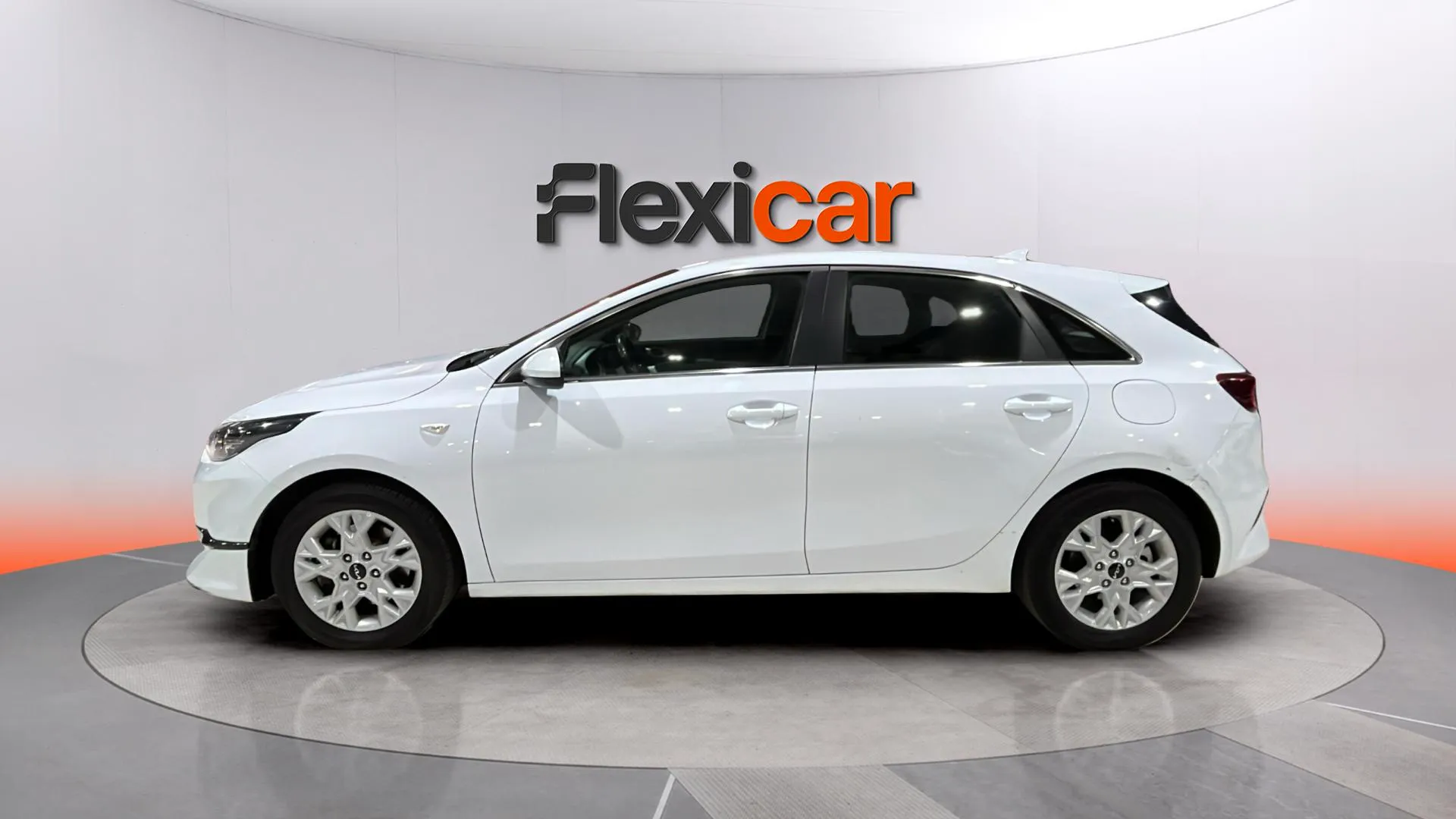 Kia Ceed 1.6 MHEV Tech DCT - foto 4