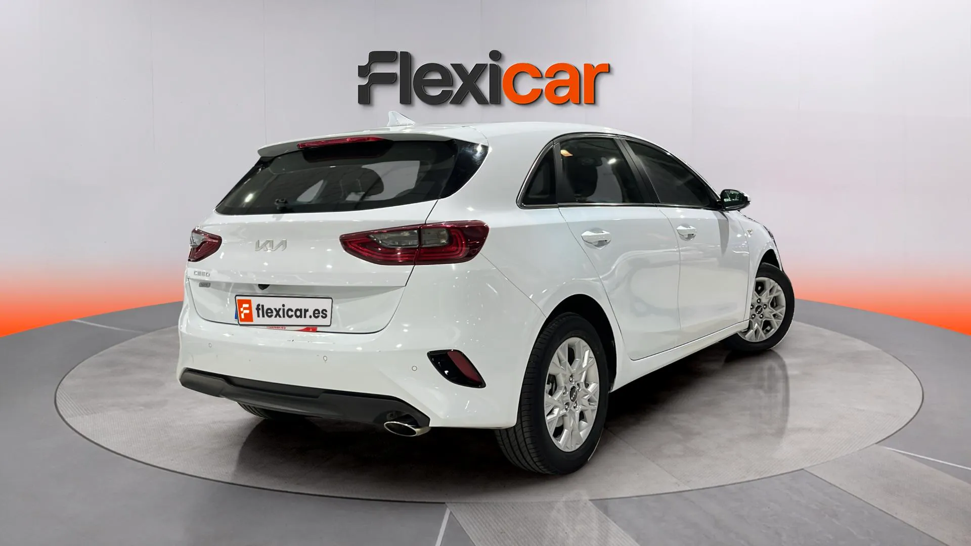 Kia Ceed 1.6 MHEV Tech DCT - foto 8
