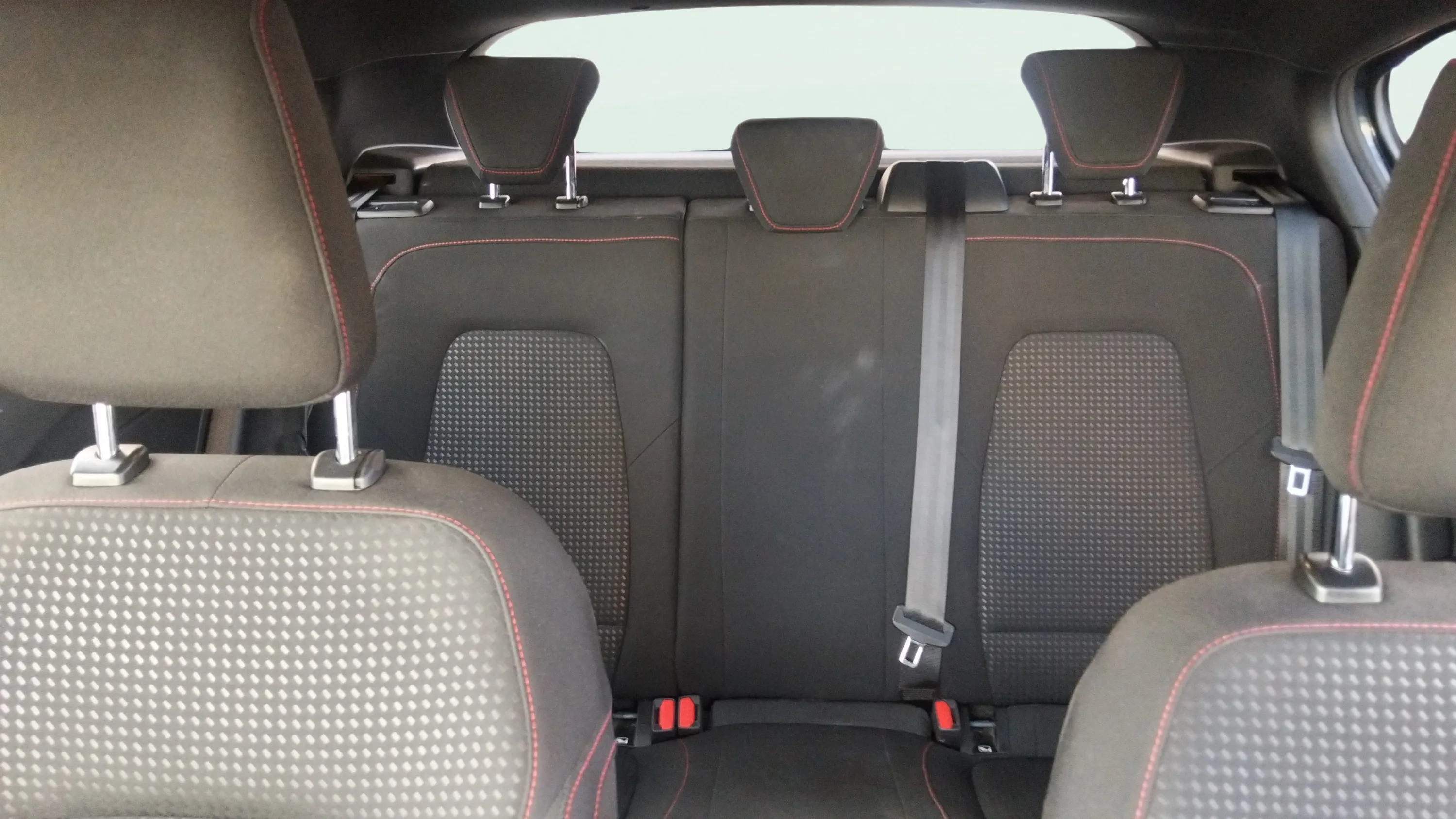 Ford Focus 1.0 EcoBoost ST-Line SB - foto 15