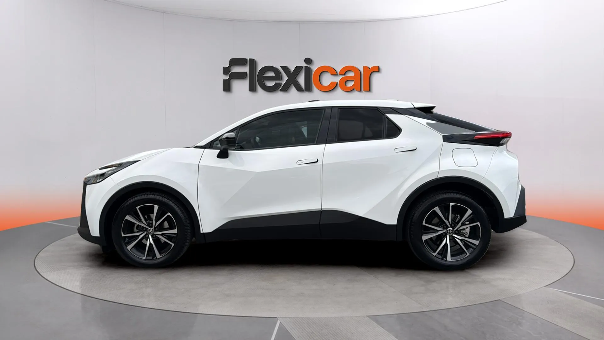 Toyota C-HR 1.8 140H Active - foto 9