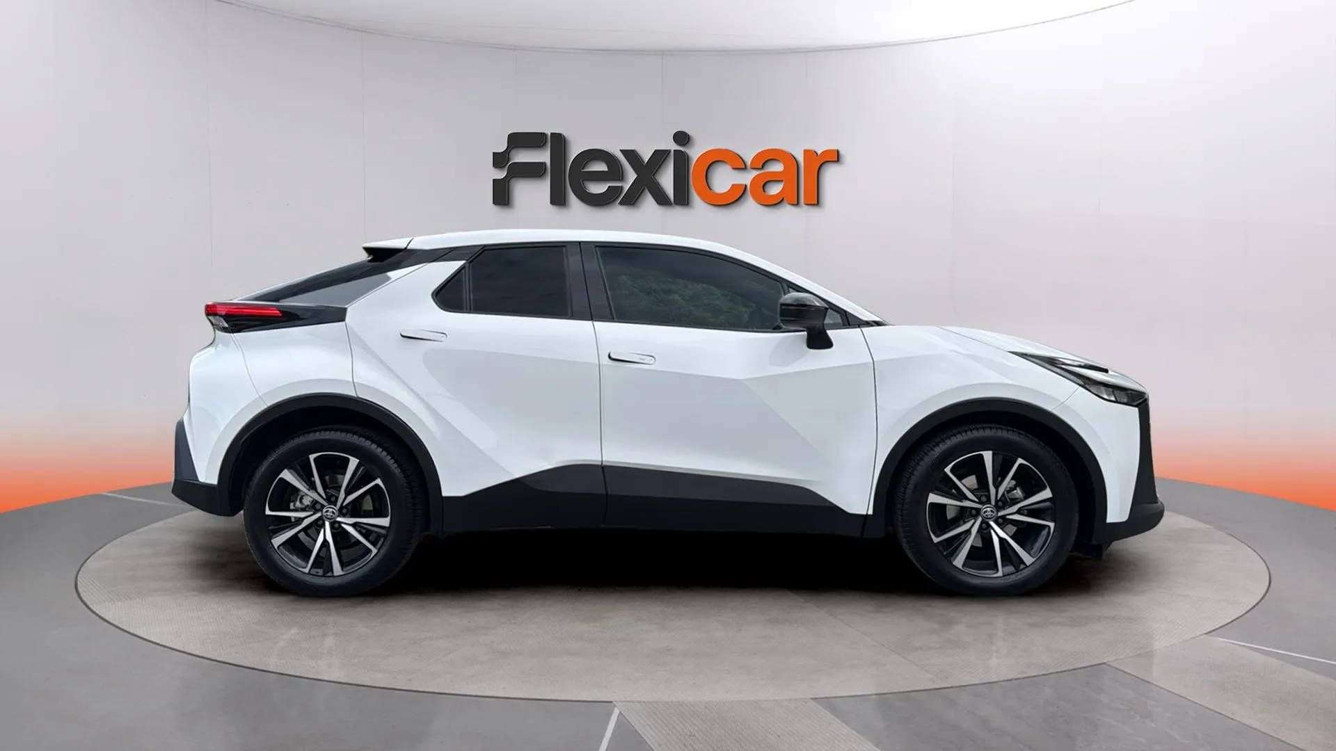 Toyota C-HR 1.8 140H Active - foto 2