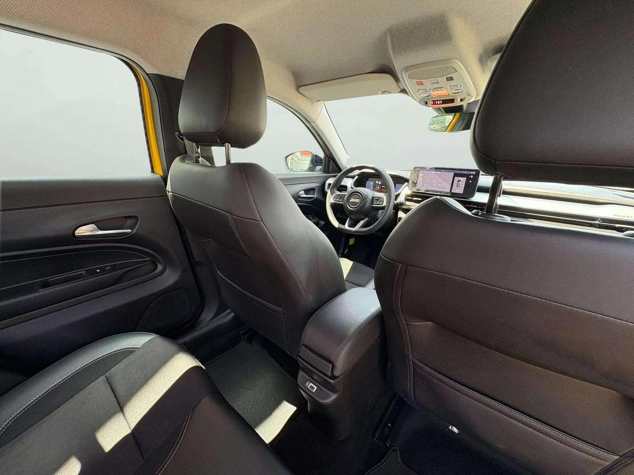 Jeep Avenger 1.2 eHybrid Altitude - foto 16