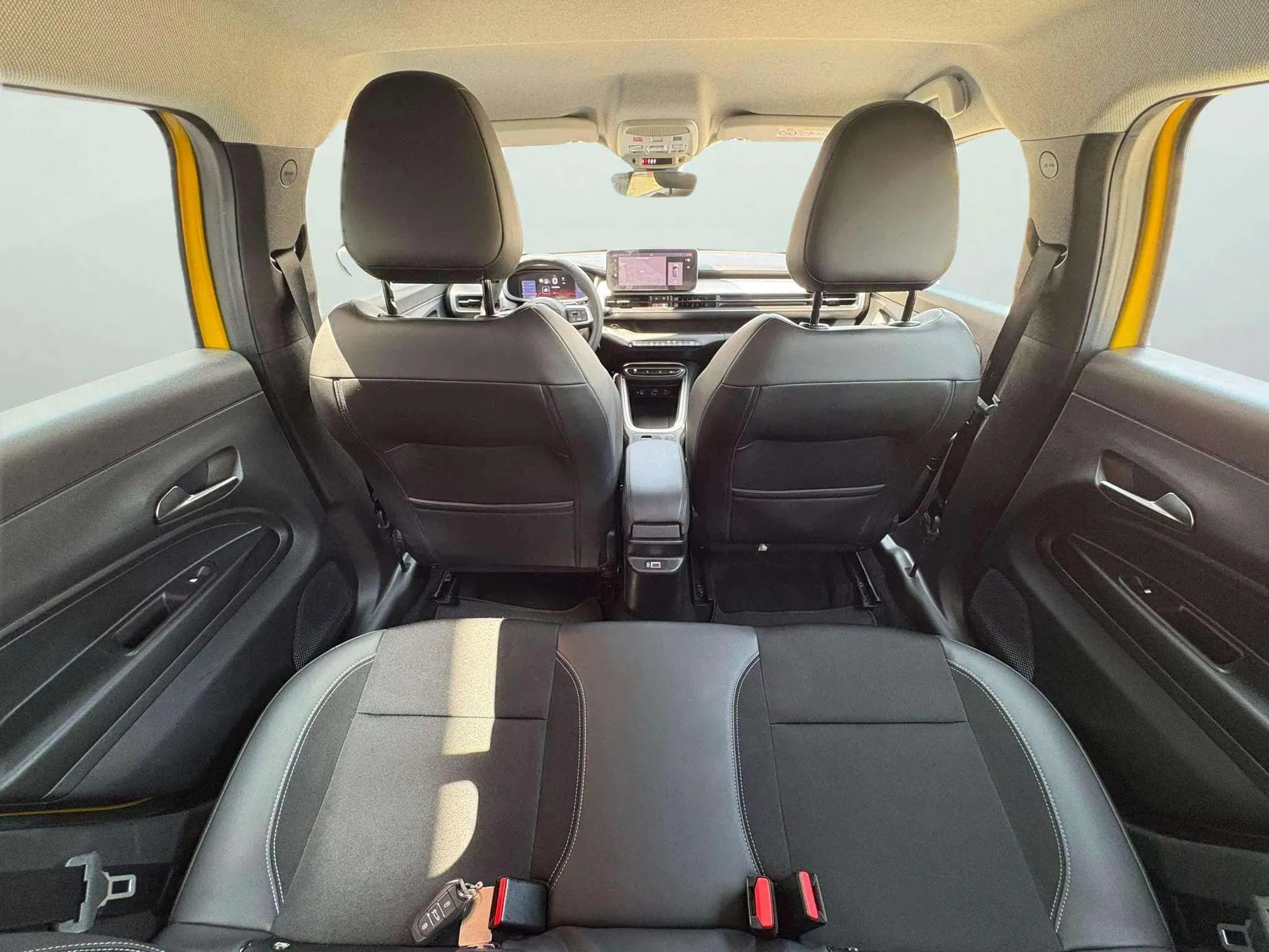 Jeep Avenger 1.2 eHybrid Altitude - foto 18