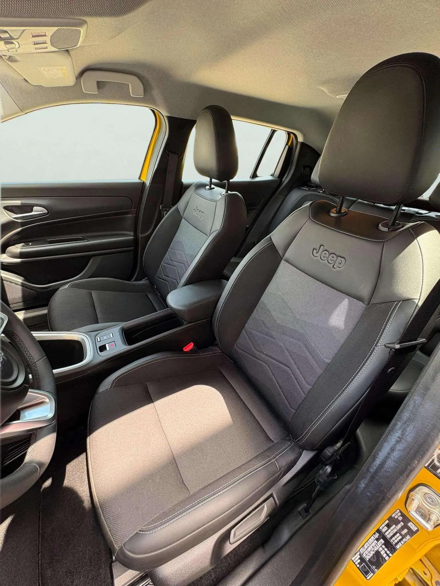 Jeep Avenger 1.2 eHybrid Altitude - foto 9