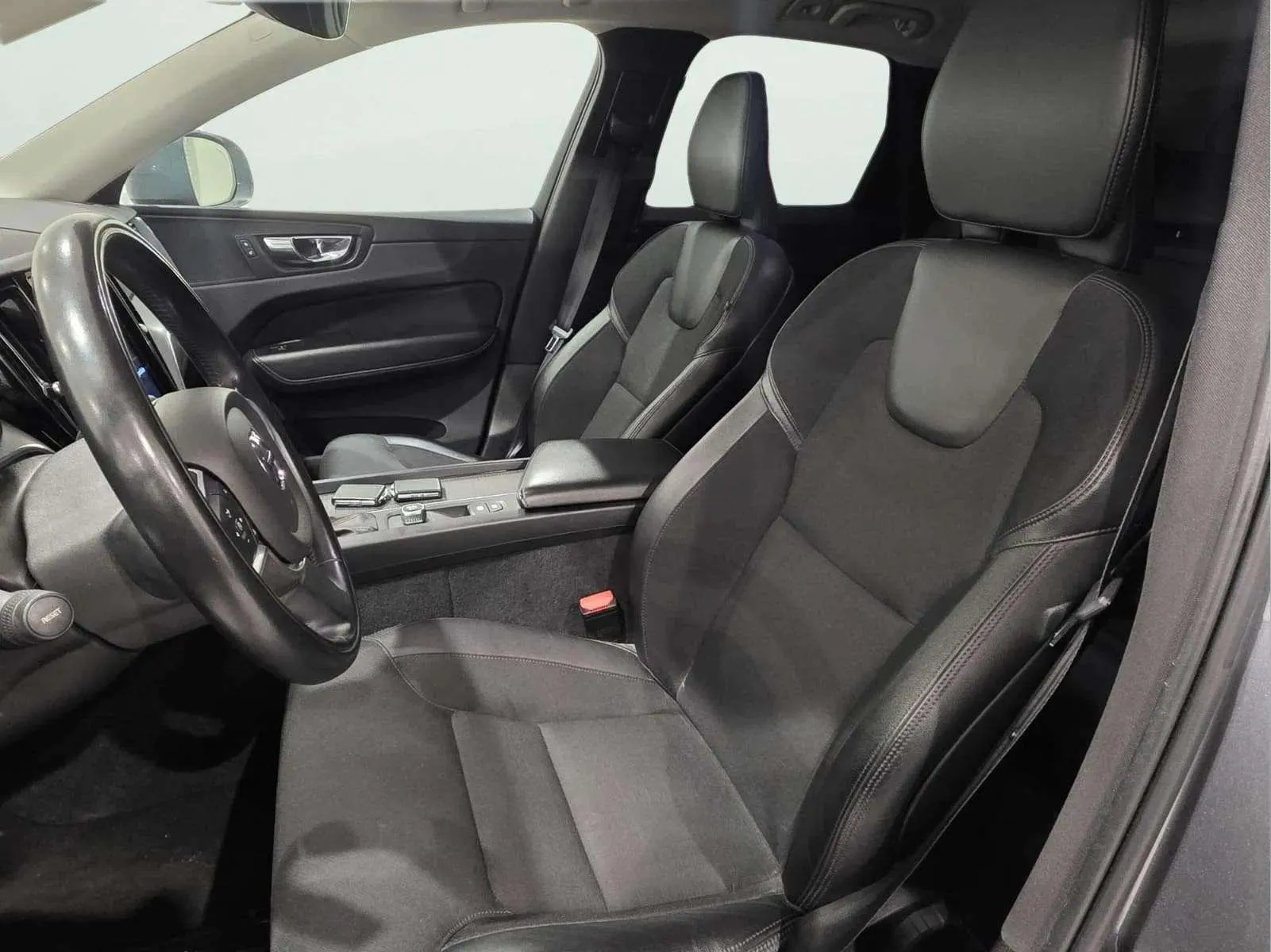 Volvo XC60 2.0 D4 Inscription - foto 16