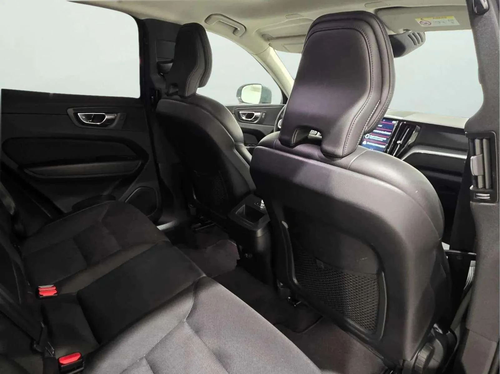 Volvo XC60 2.0 D4 Inscription - foto 17
