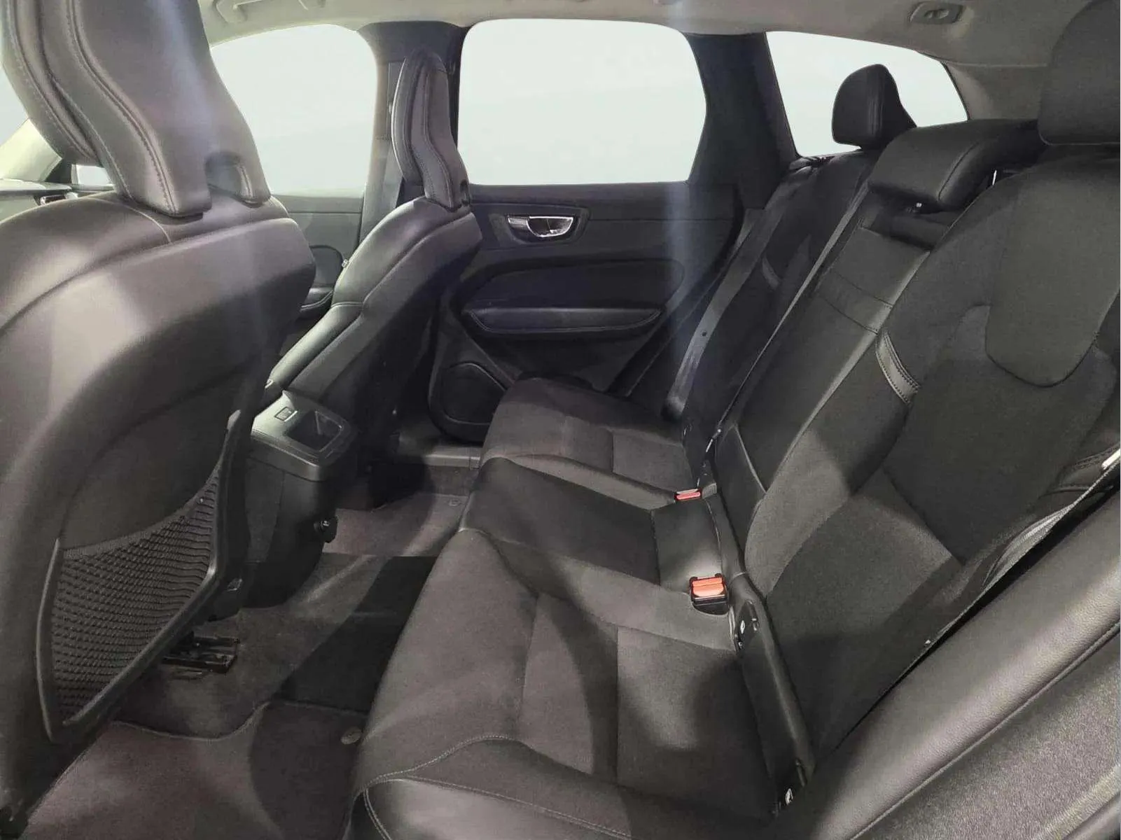 Volvo XC60 2.0 D4 Inscription - foto 19