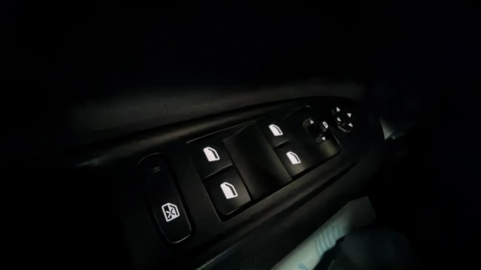 Jeep Avenger 1.2 eHybrid Altitude - foto 13