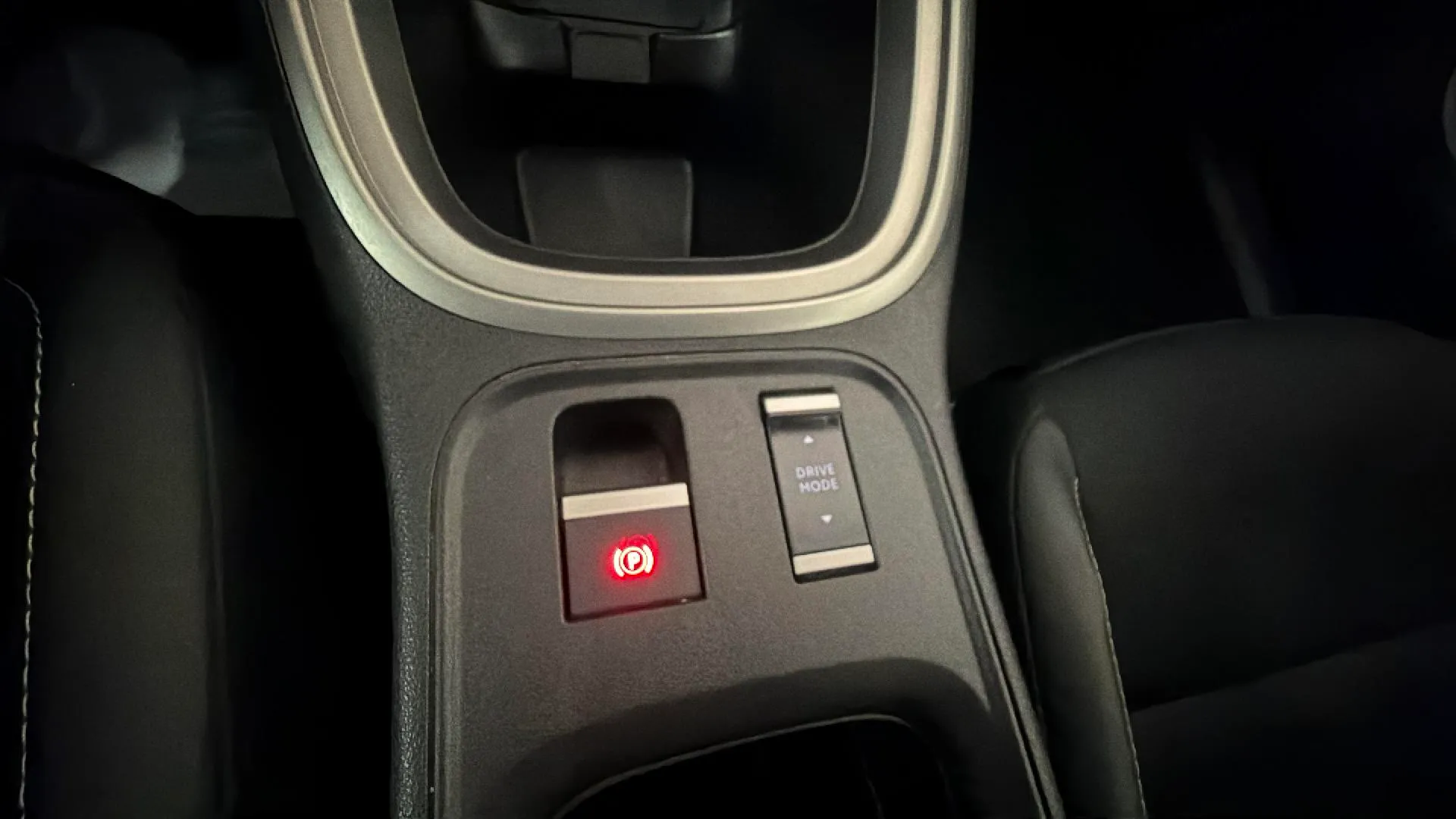 Jeep Avenger 1.2 eHybrid Altitude - foto 16