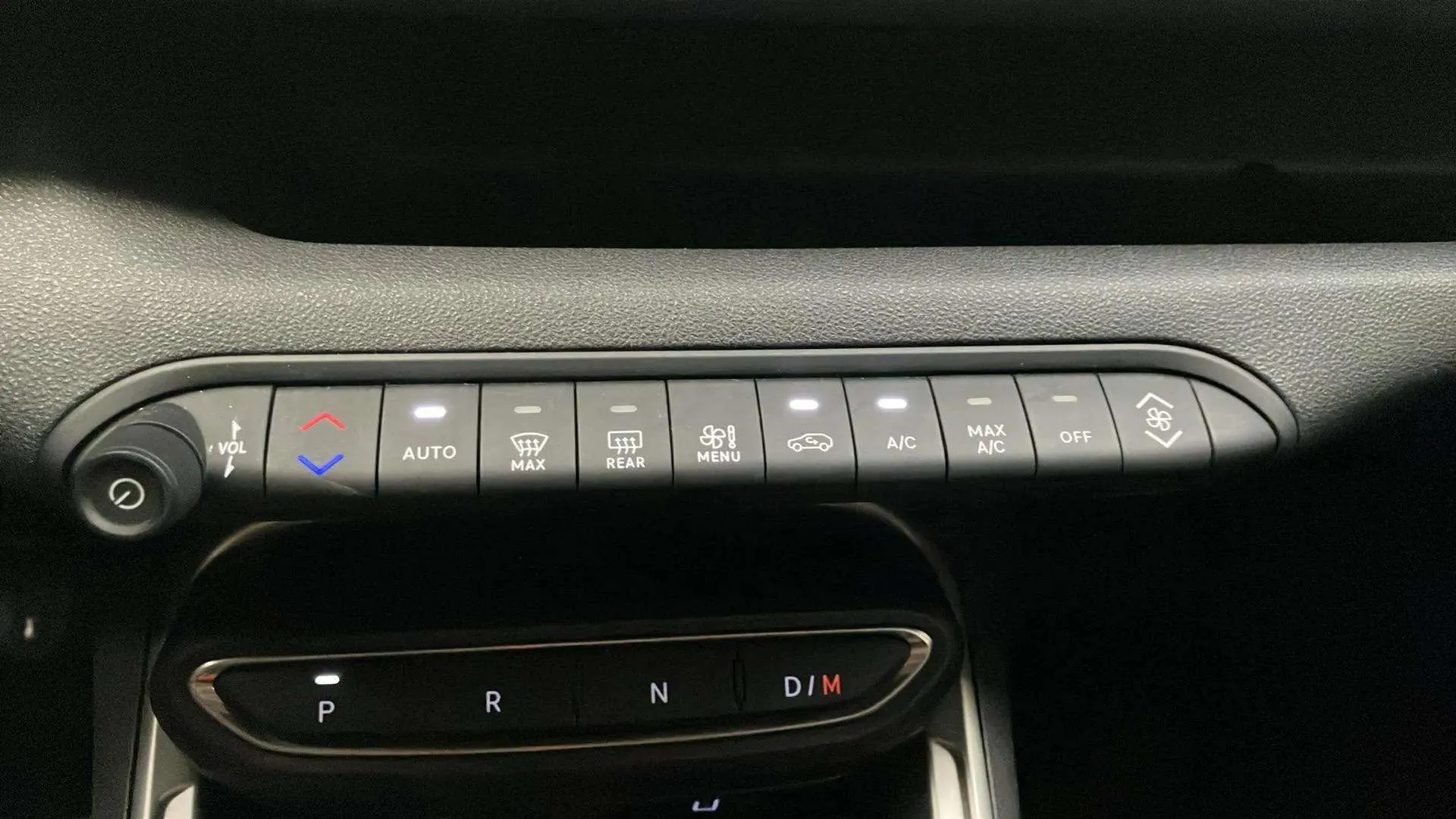 Jeep Avenger 1.2 eHybrid Altitude - foto 19