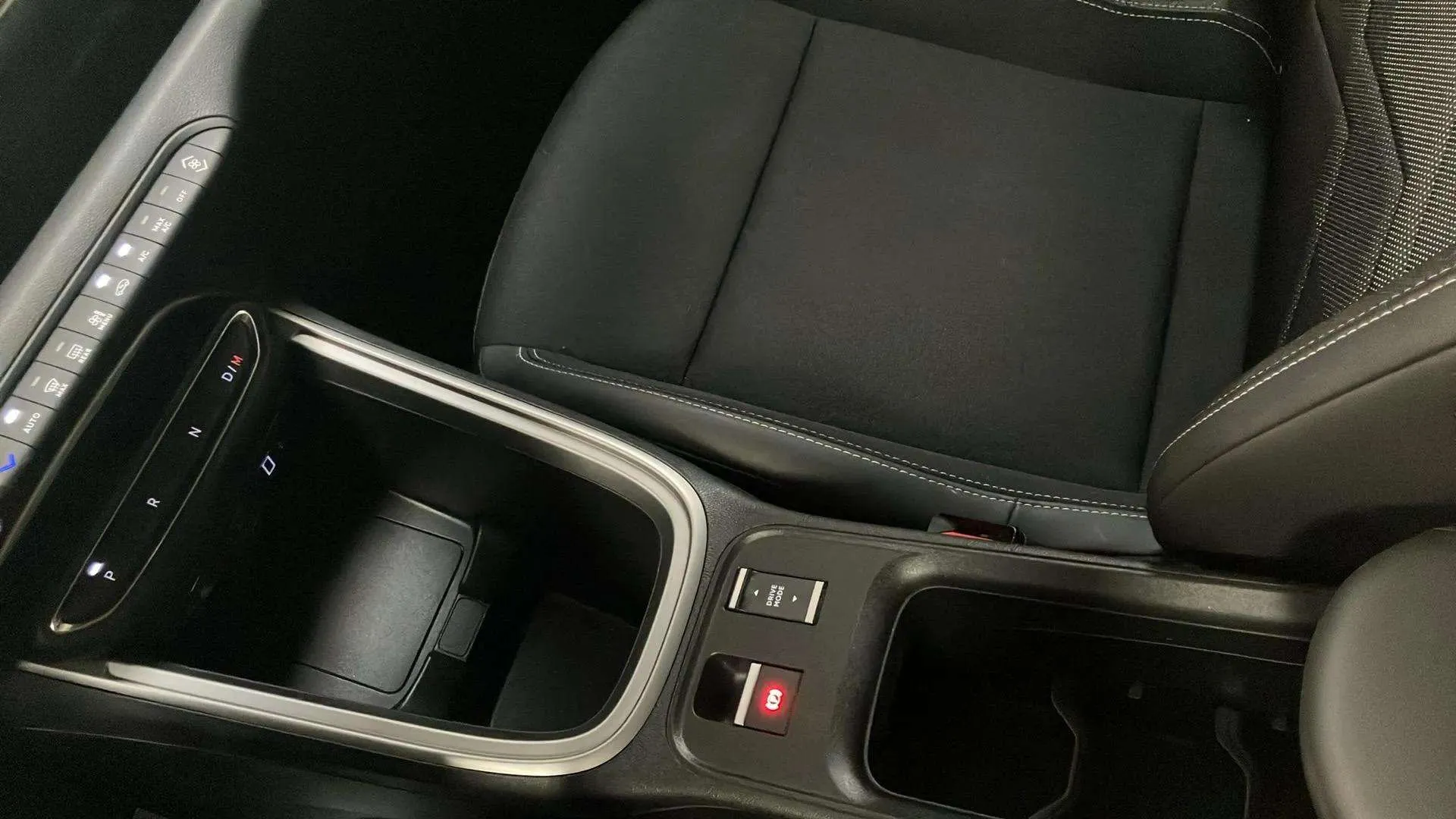 Jeep Avenger 1.2 eHybrid Altitude - foto 22
