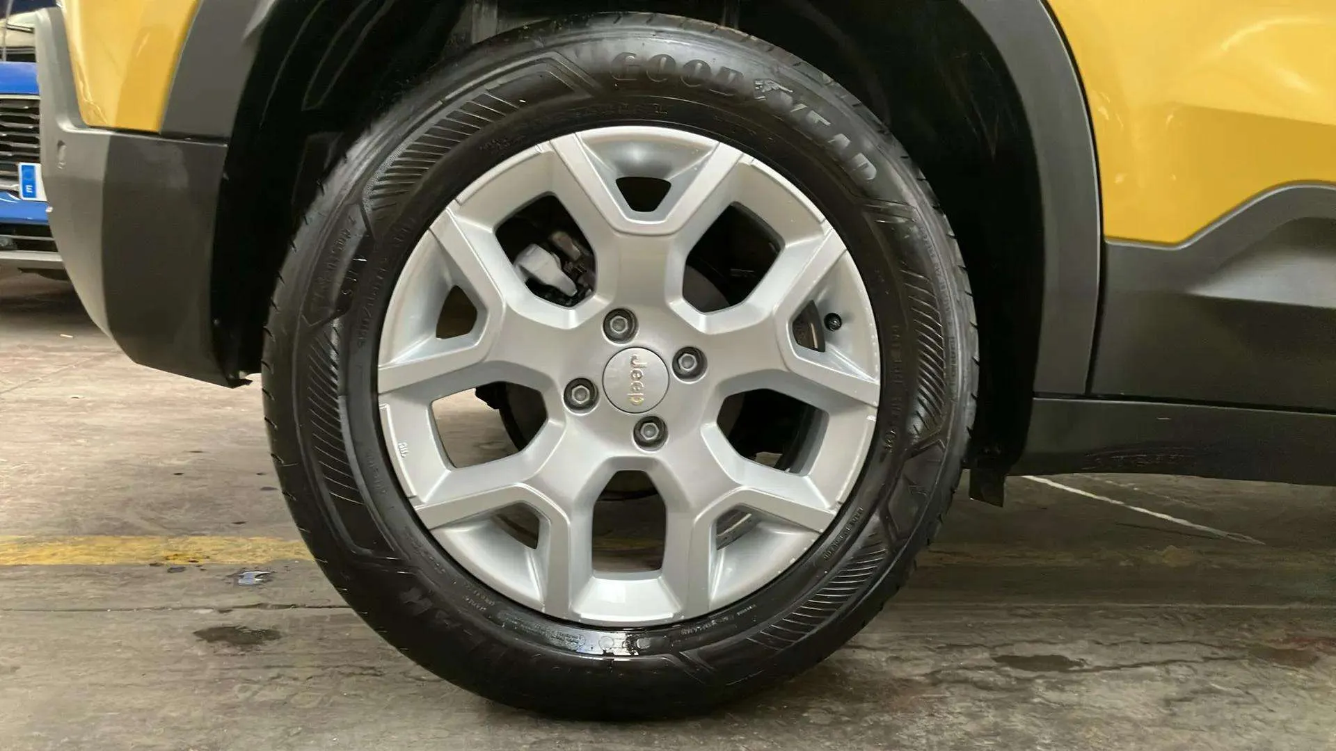 Jeep Avenger 1.2 eHybrid Altitude - foto 23