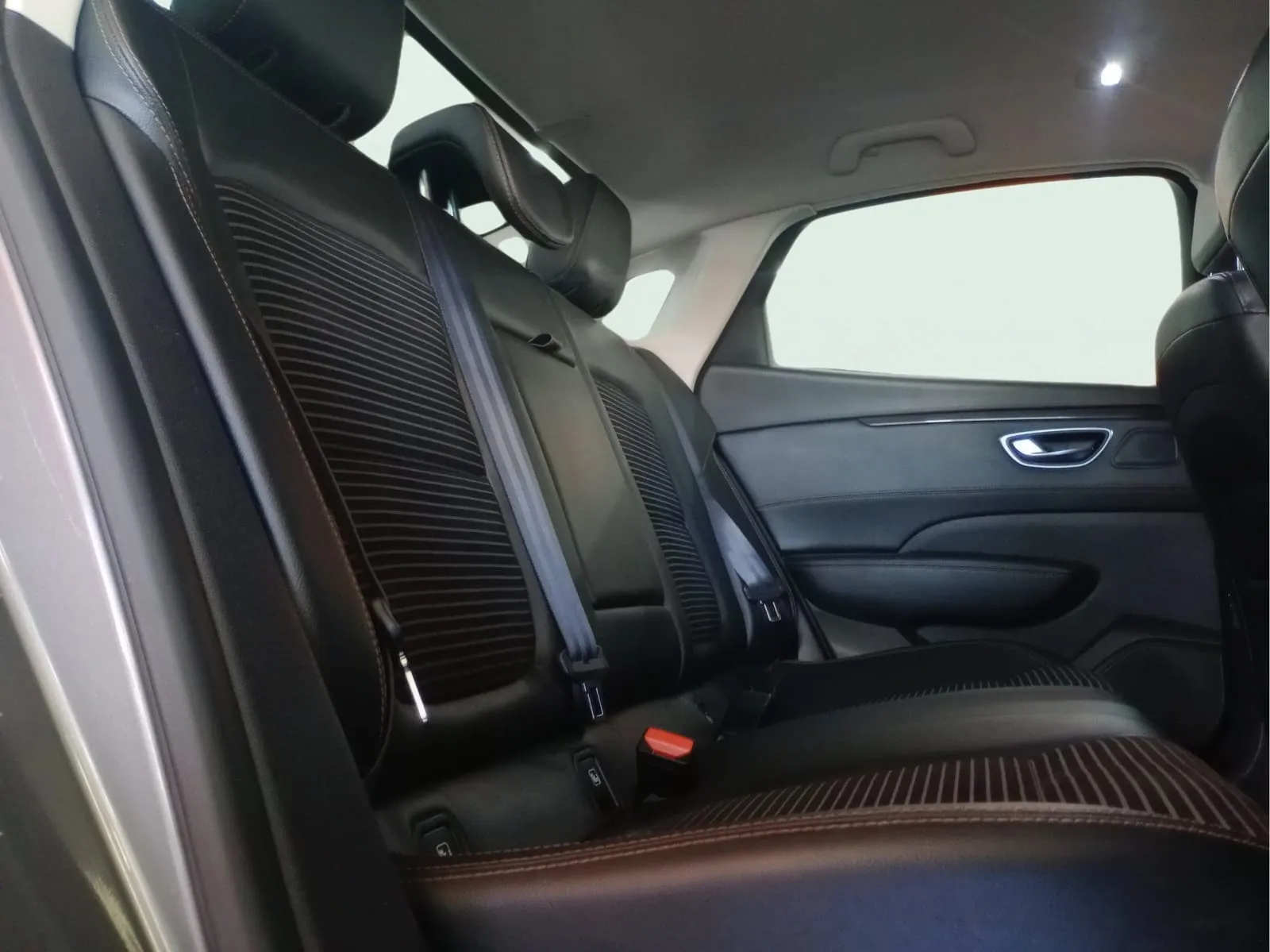Renault Talisman 131 - foto 10