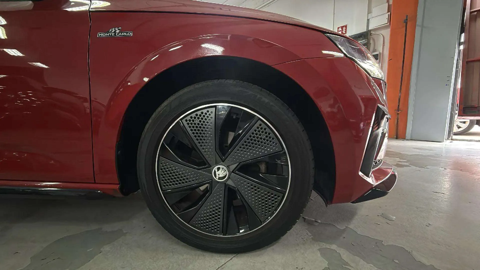Škoda Scala 1.0 TSI DSG Monte Carlo - foto 27